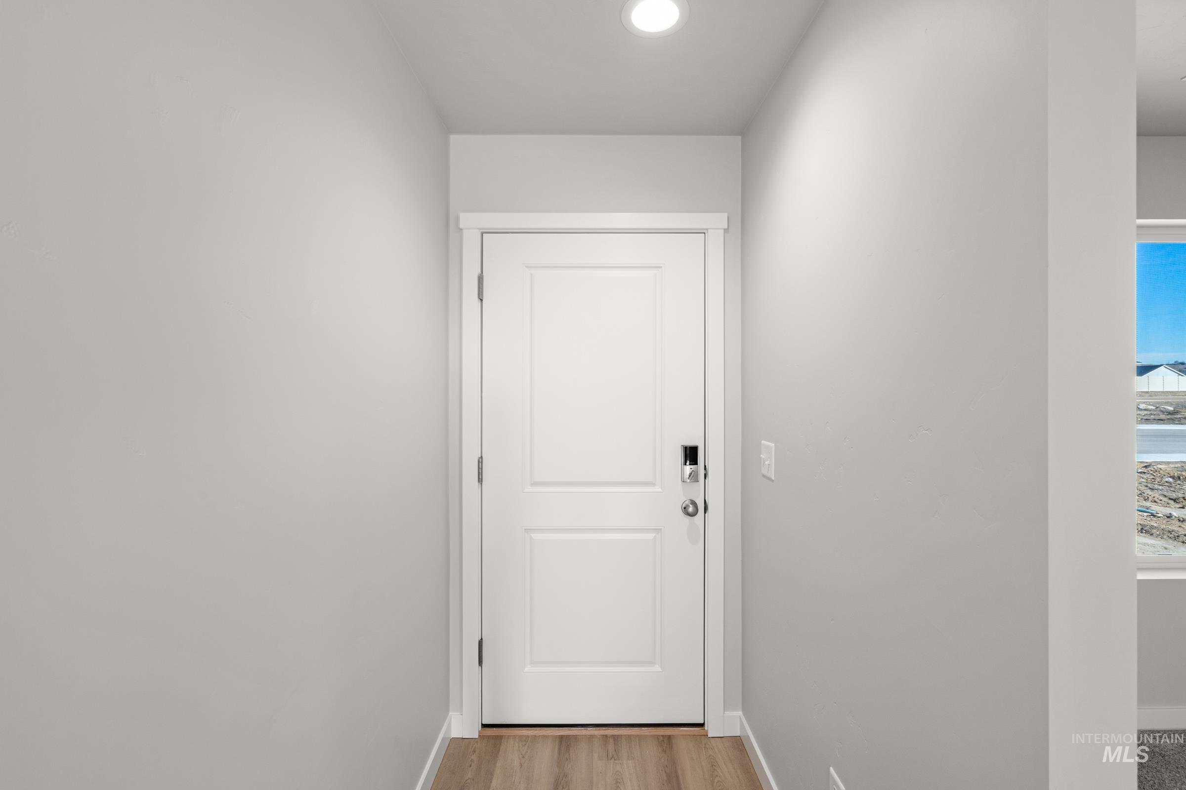 1687 Dyer St Property Photo 2