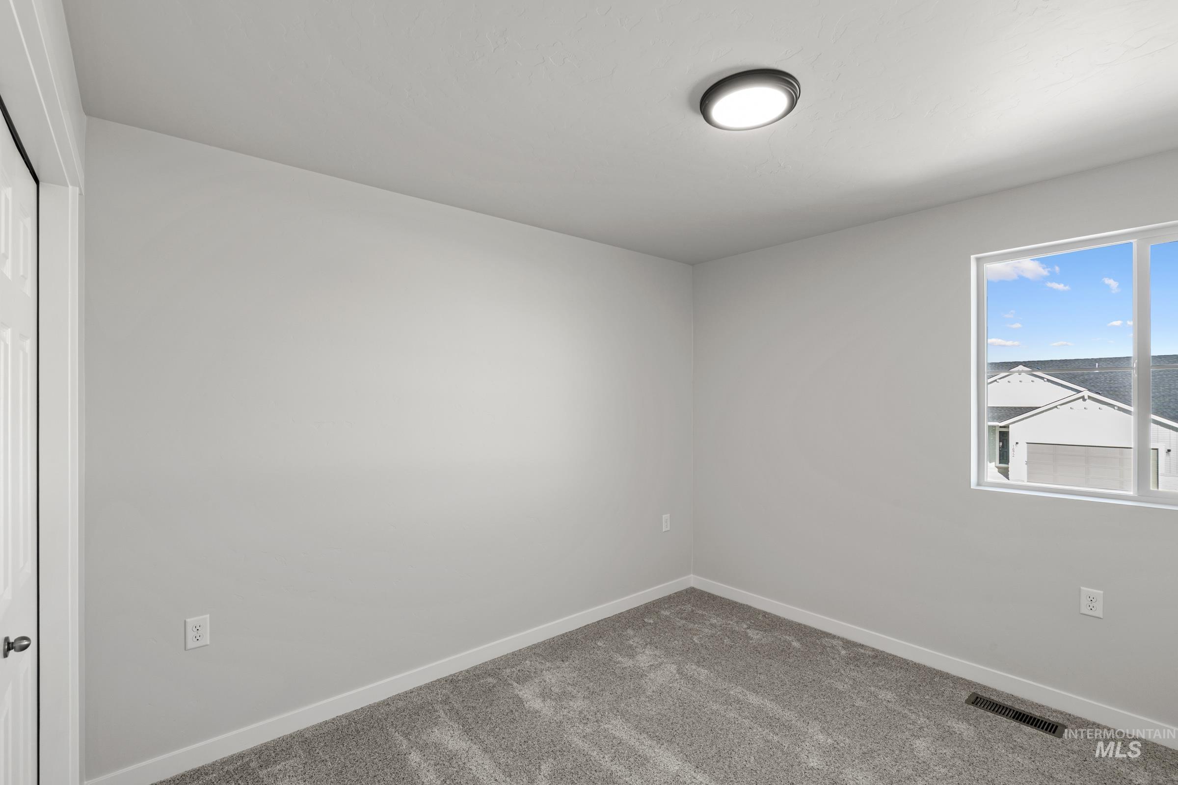 1687 Dyer St Property Photo 20