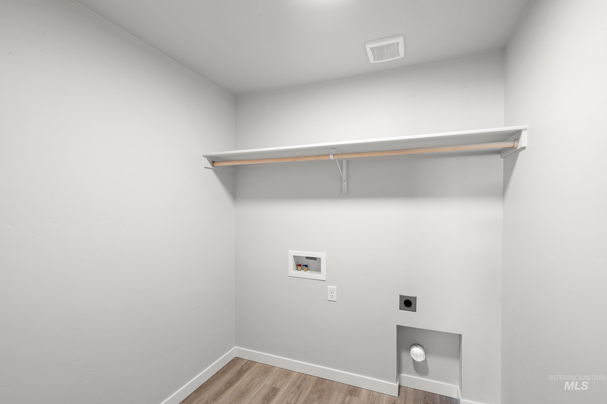 1687 Dyer St Property Photo 22