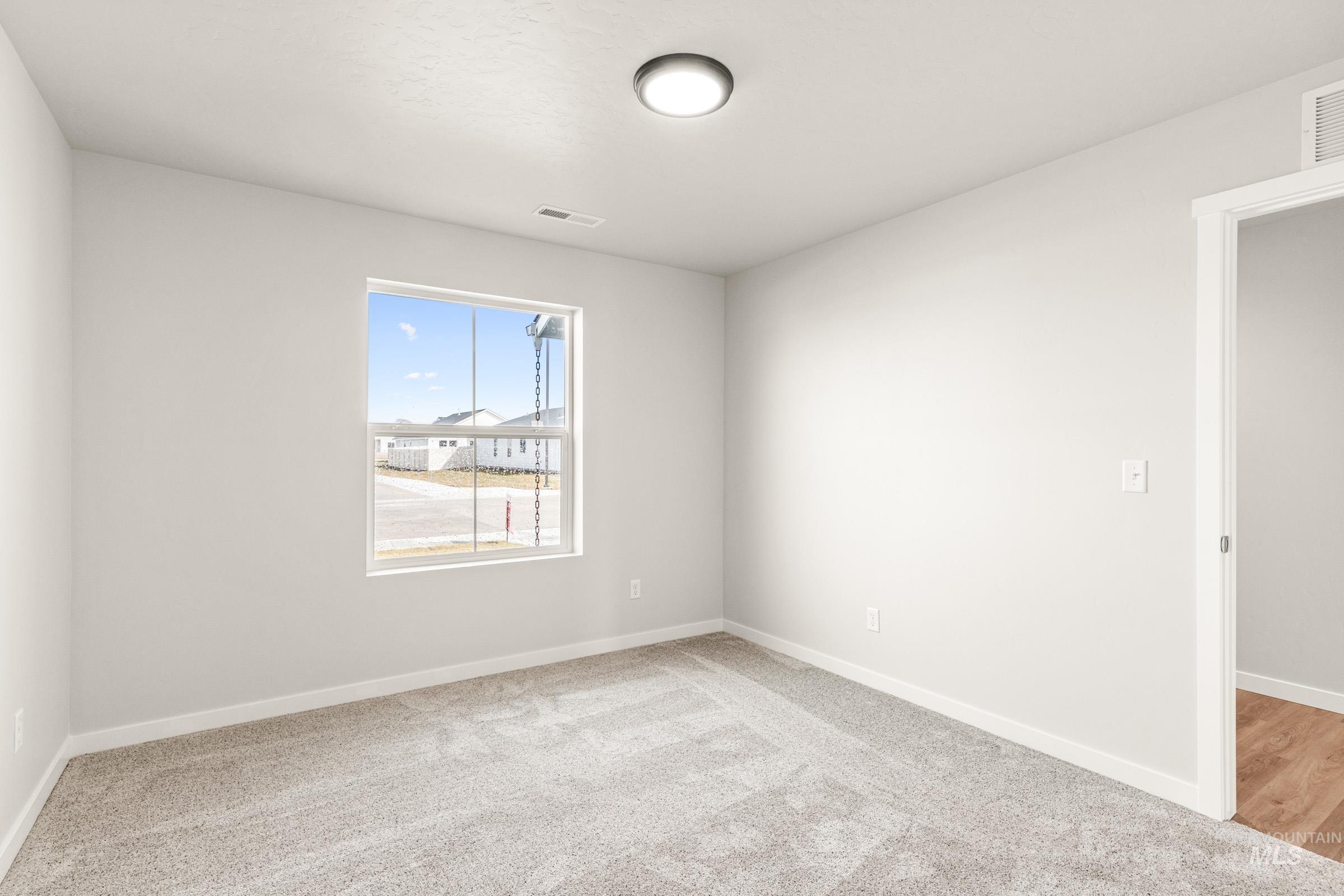 1613 Covington St Property Photo 10