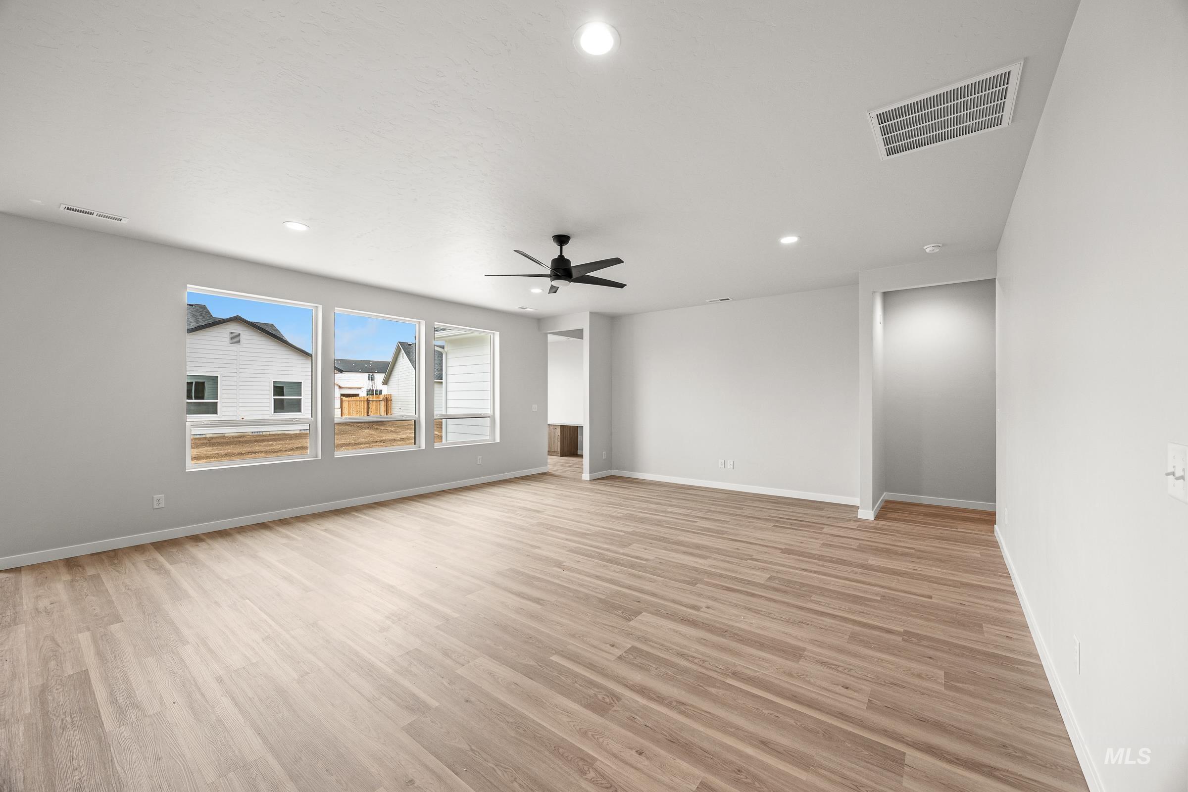 13667 Judson St Property Photo 7