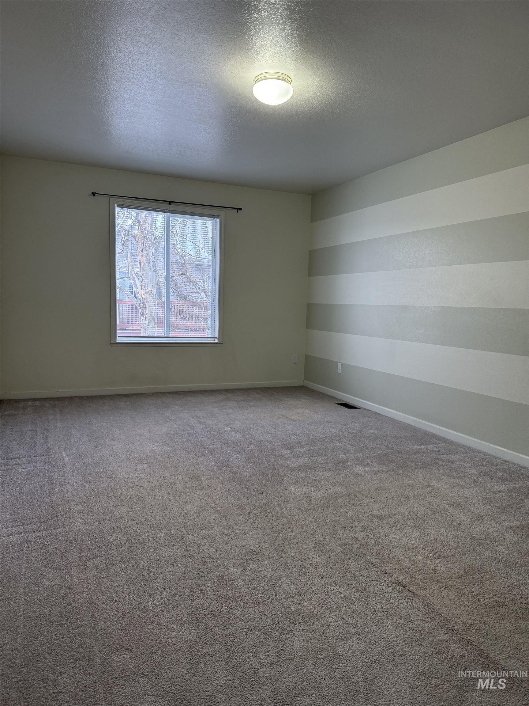 562 Deer Meadow Property Photo 17