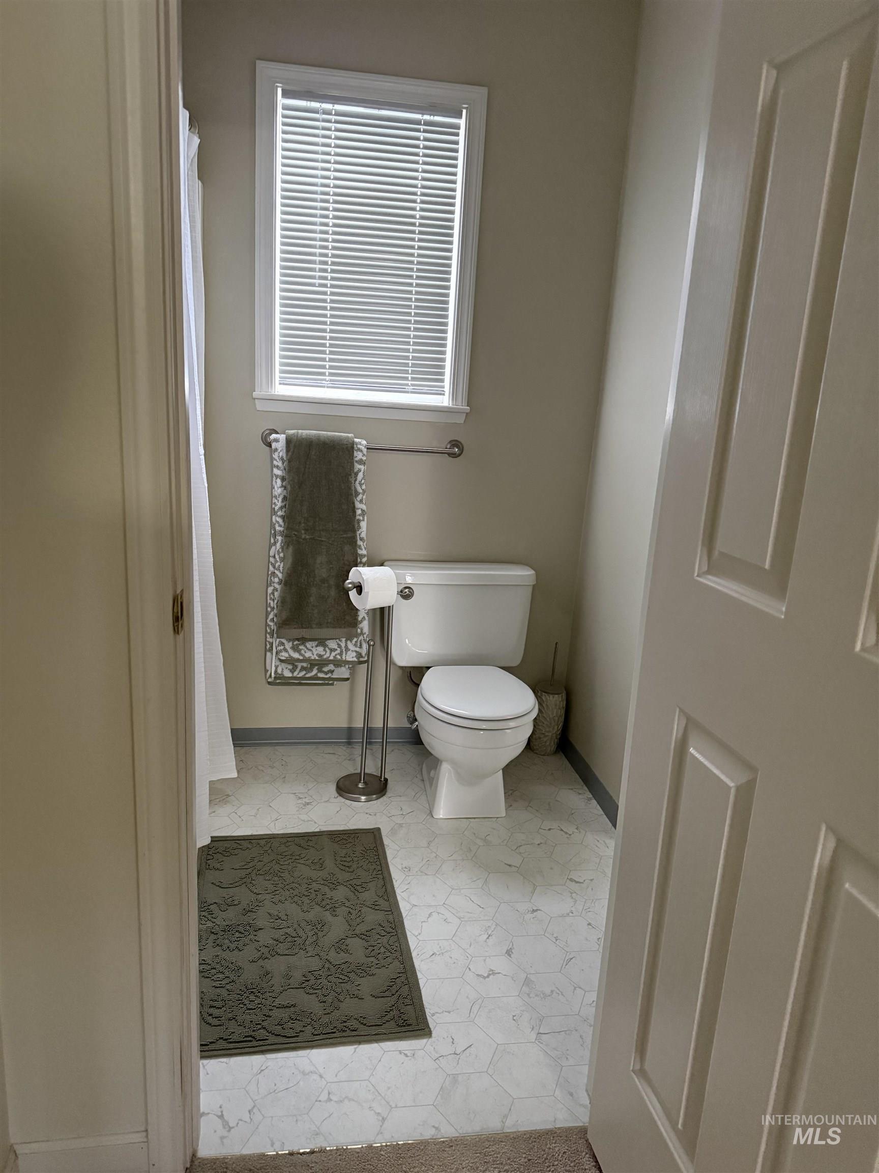 562 Deer Meadow Property Photo 19