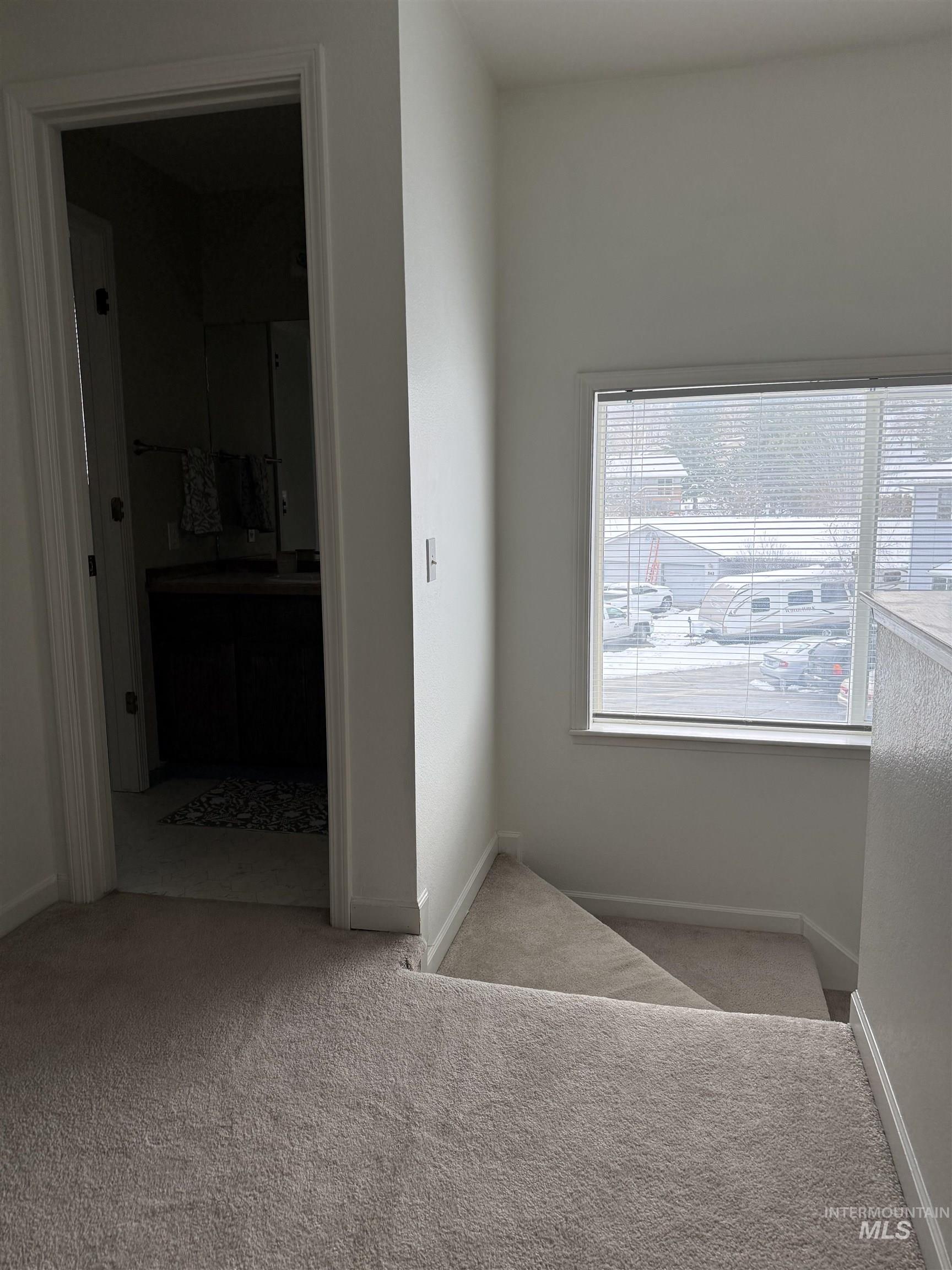 562 Deer Meadow Property Photo 21