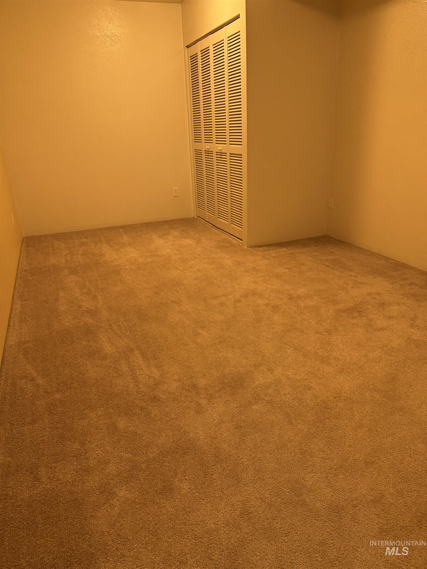 562 Deer Meadow Property Photo 22