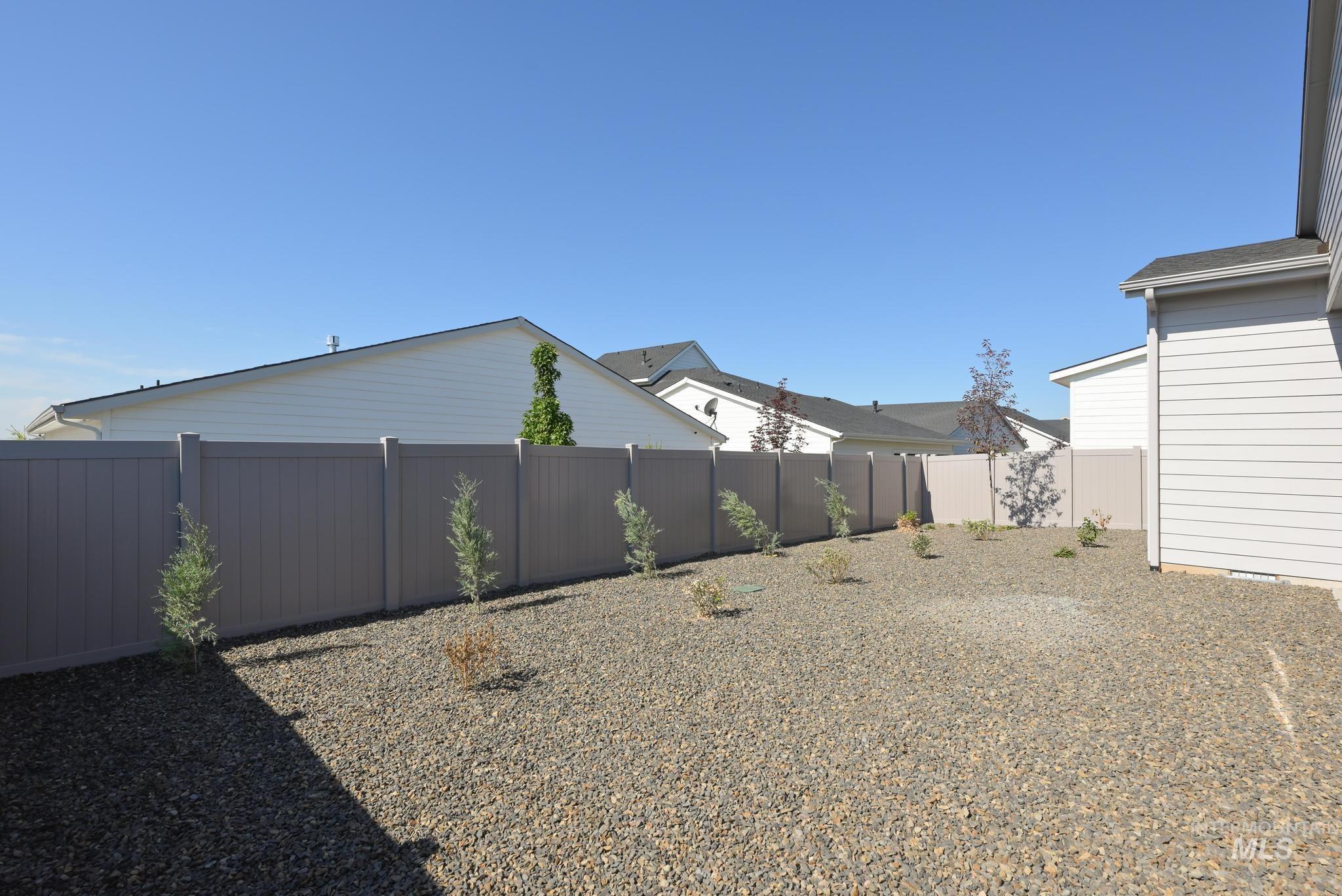 8525 W Stock Bridge St Property Photo 32