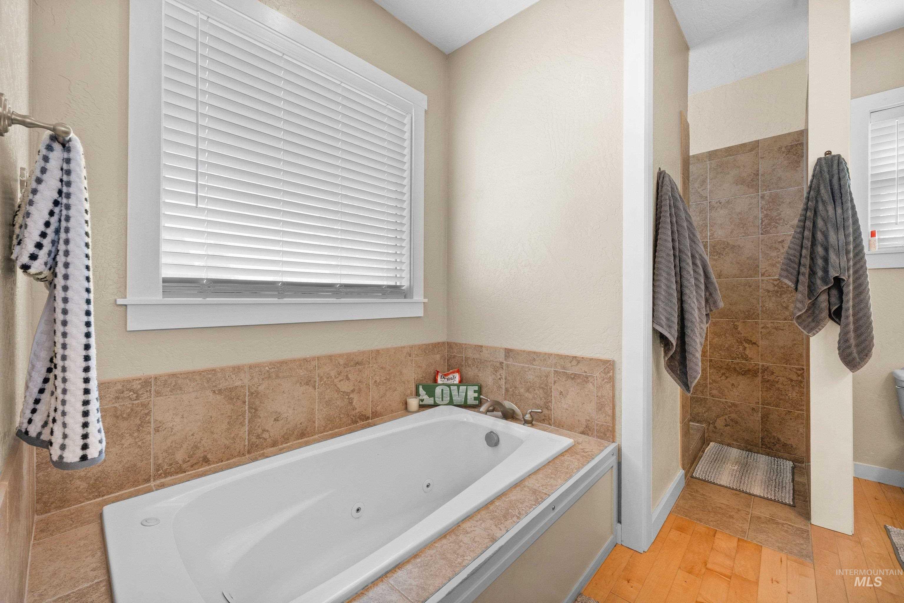280 E Sunrise Rim Rd Property Photo 22