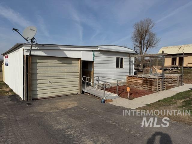 28750 Rocky Road Property Photo 9