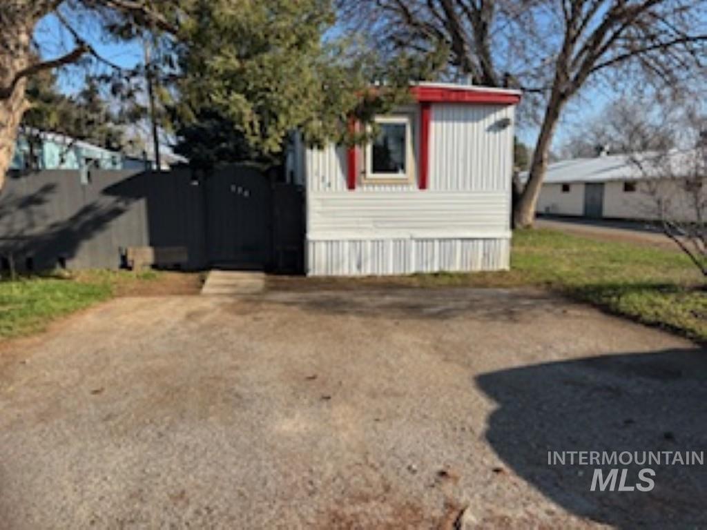 7701 W Ustick Property Photo 1