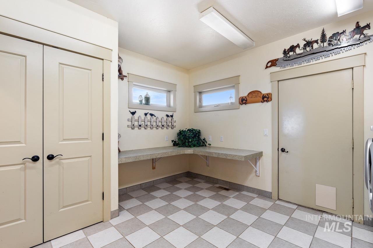 4532 Oak Road Property Photo 19
