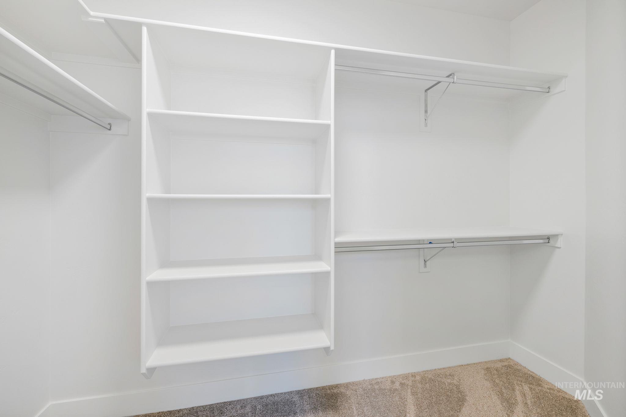 22 Bridger St Property Photo 25