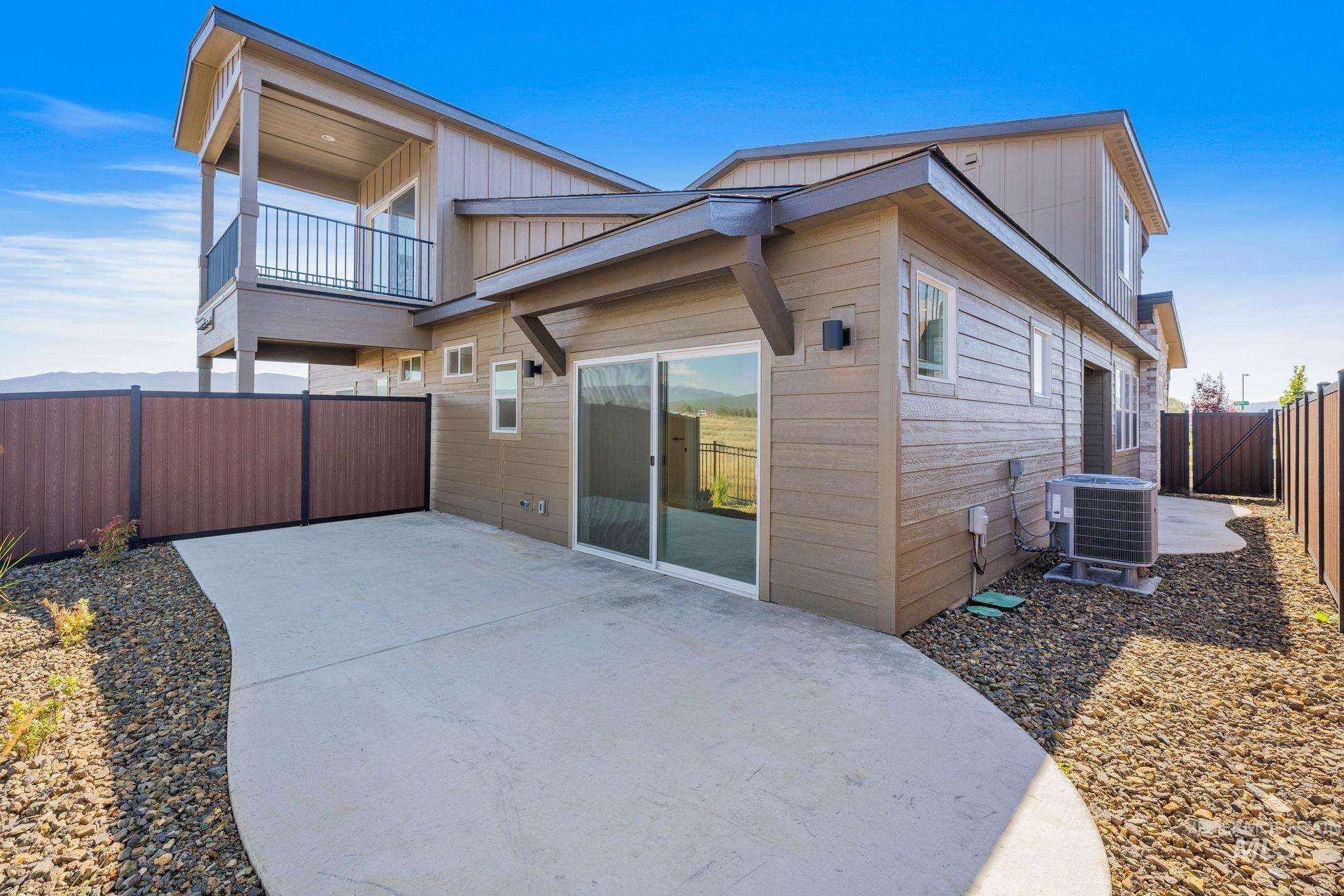 22 Bridger St Property Photo 36