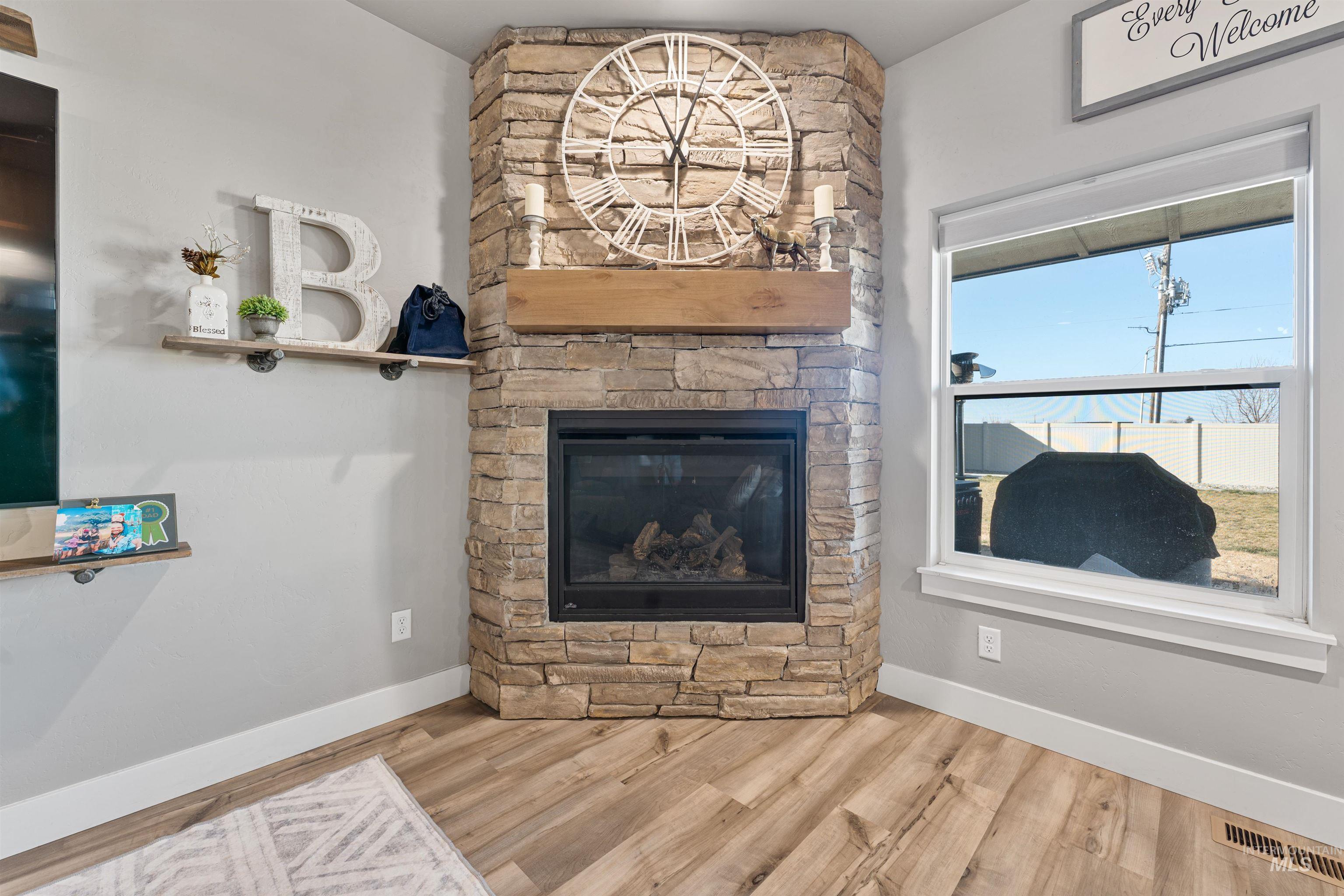 1005 Kenbrook Loop Property Photo 7