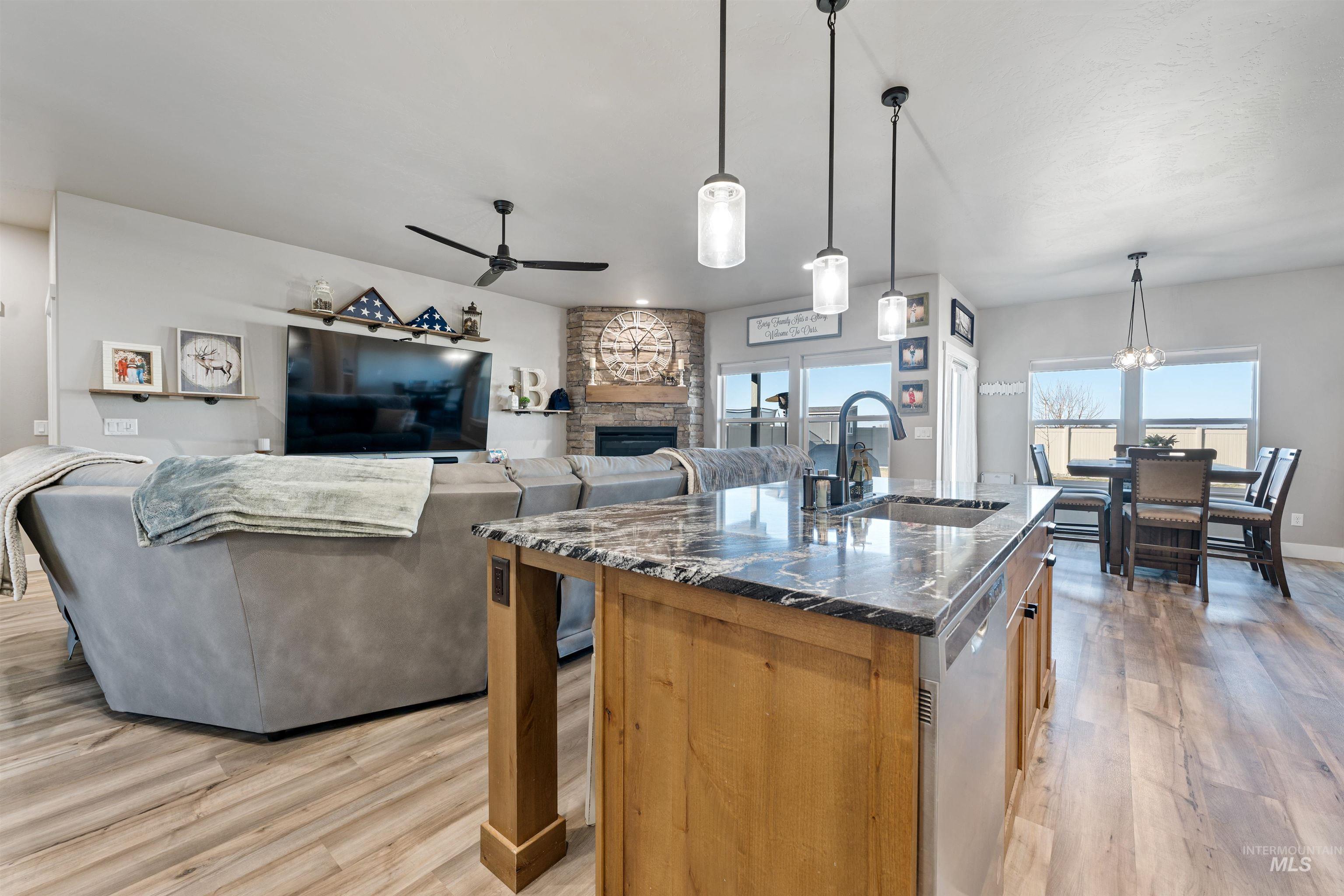 1005 Kenbrook Loop Property Photo 11
