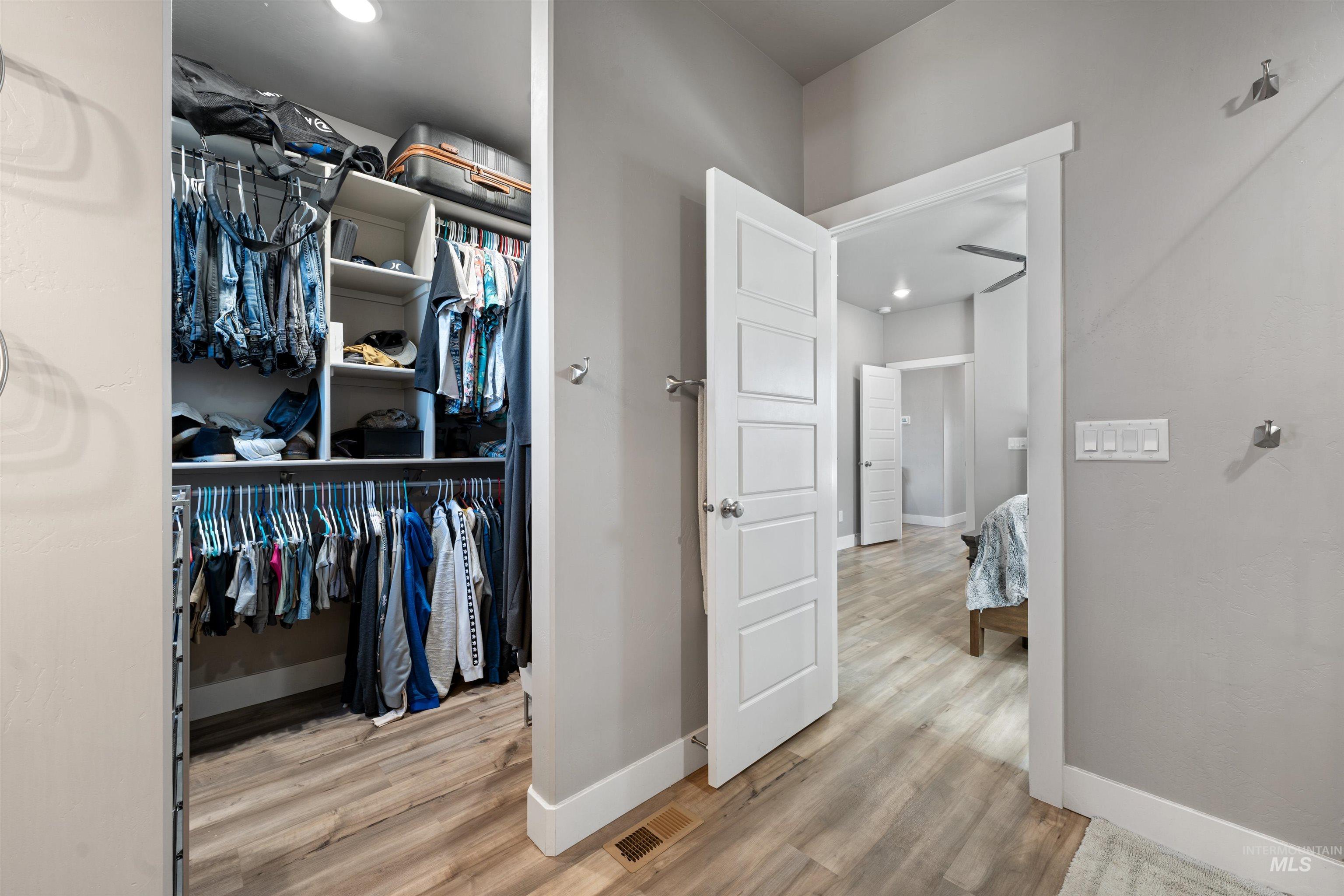 1005 Kenbrook Loop Property Photo 24