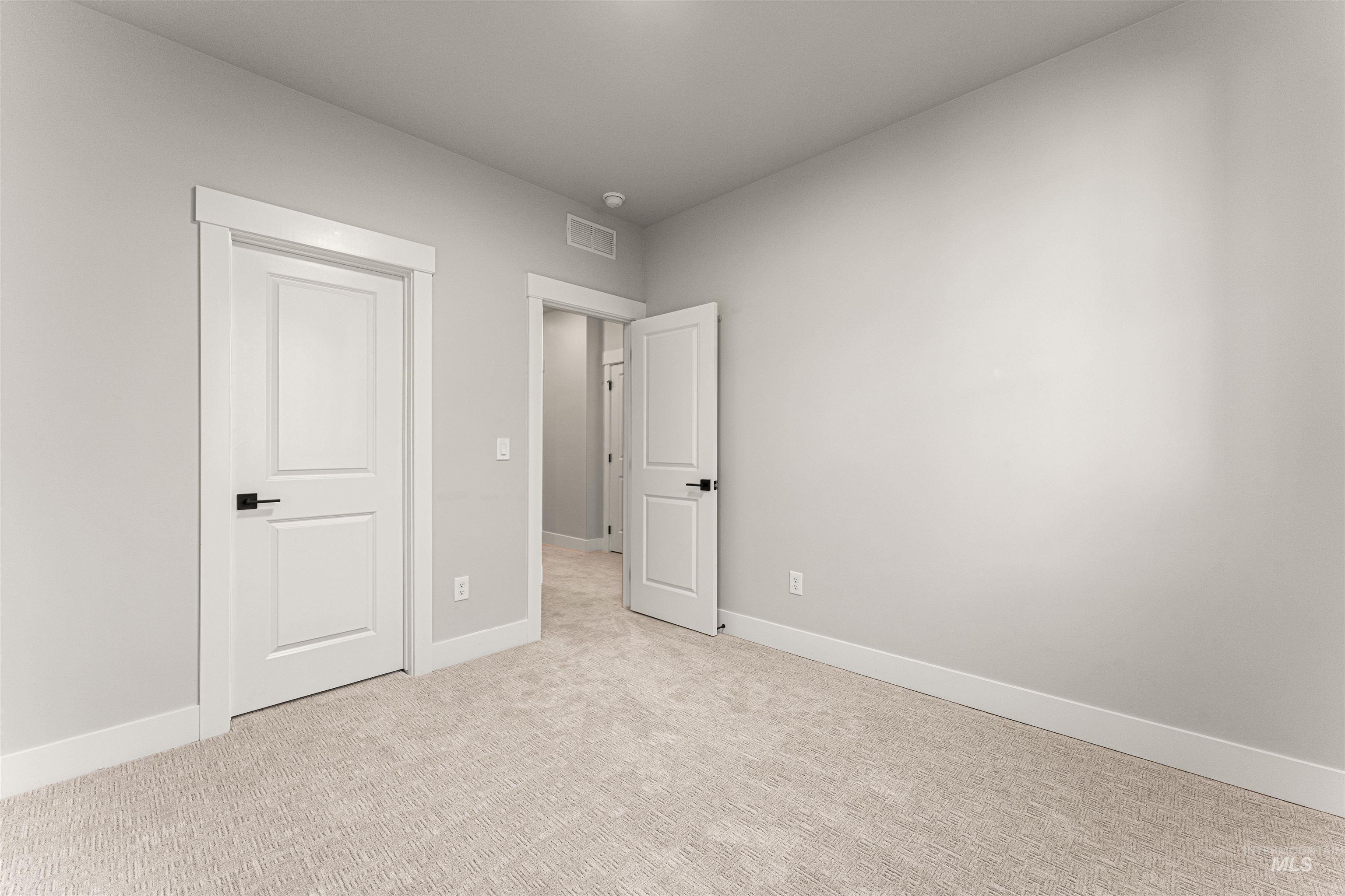 161 S Quincannon Ave. Property Photo 17