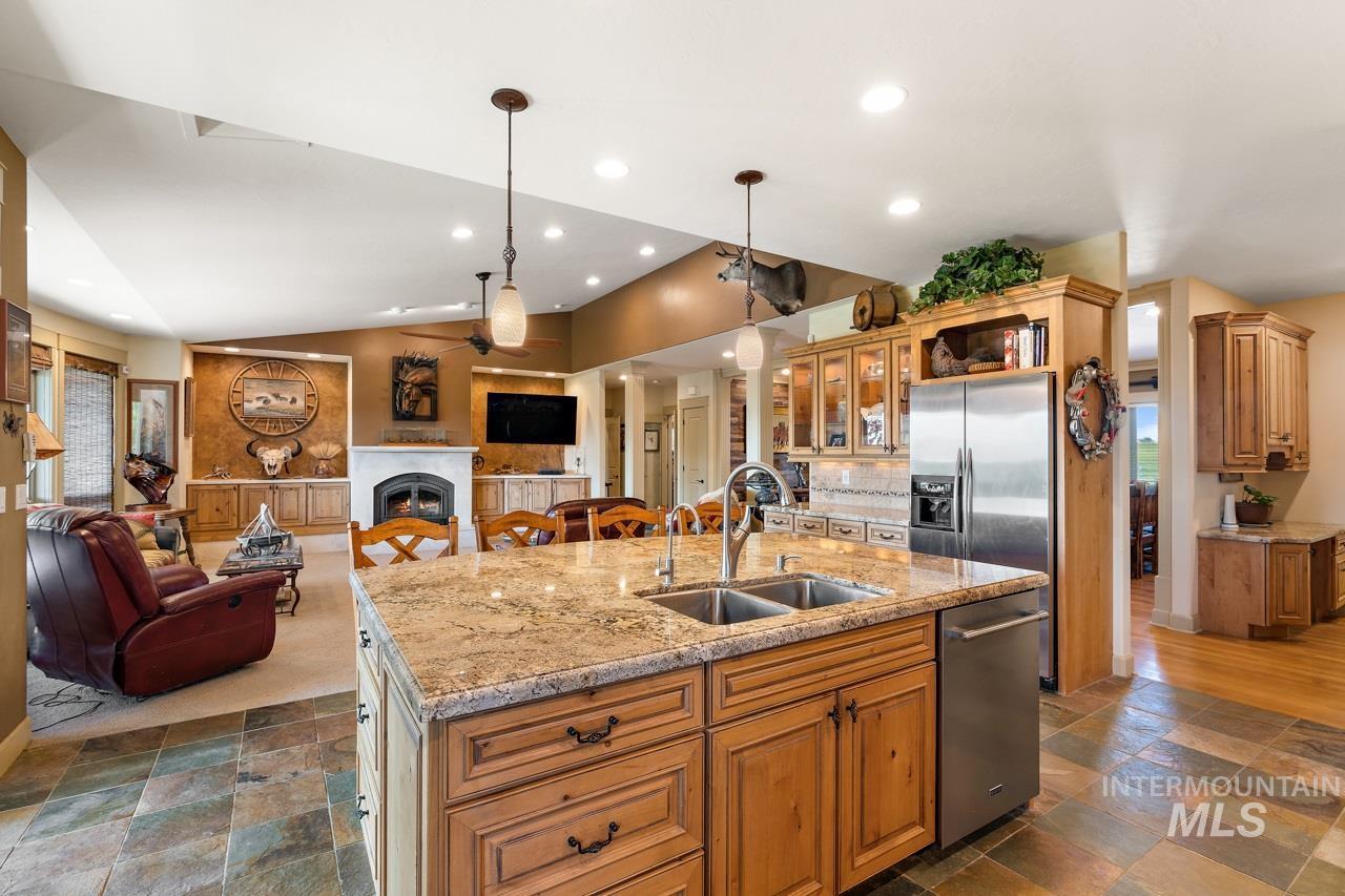 4532 Oak Road Property Photo 15