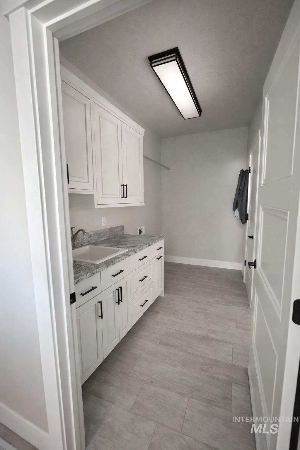 2264 Detweiler Pl. Property Photo 4