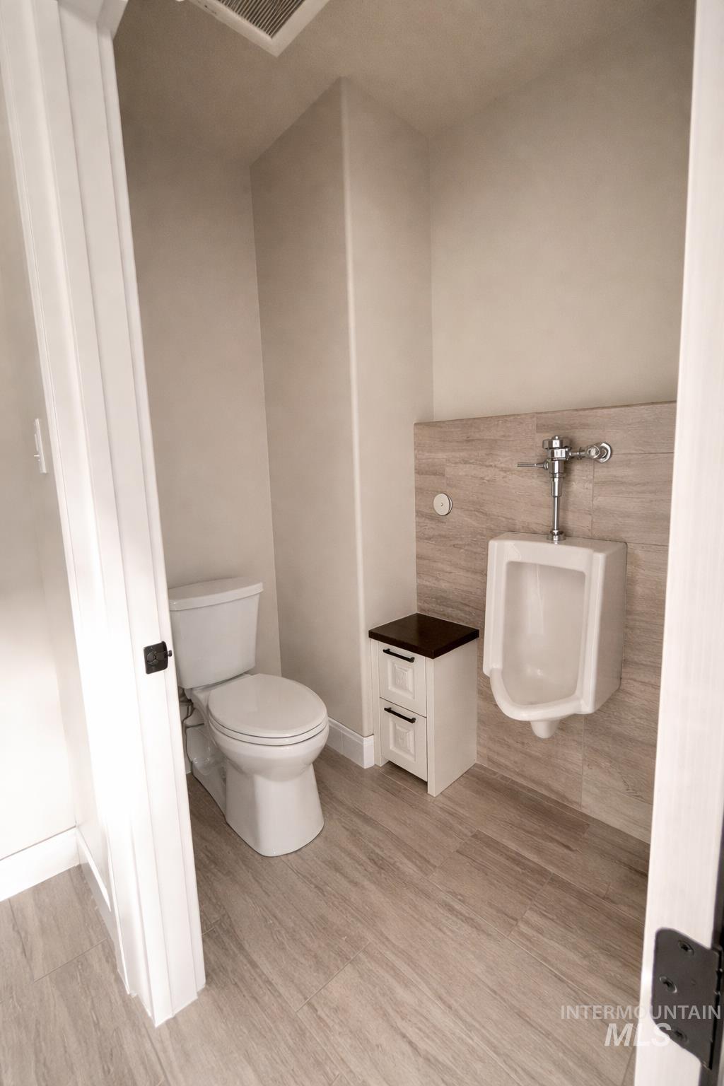 2264 Detweiler Pl. Property Photo 15