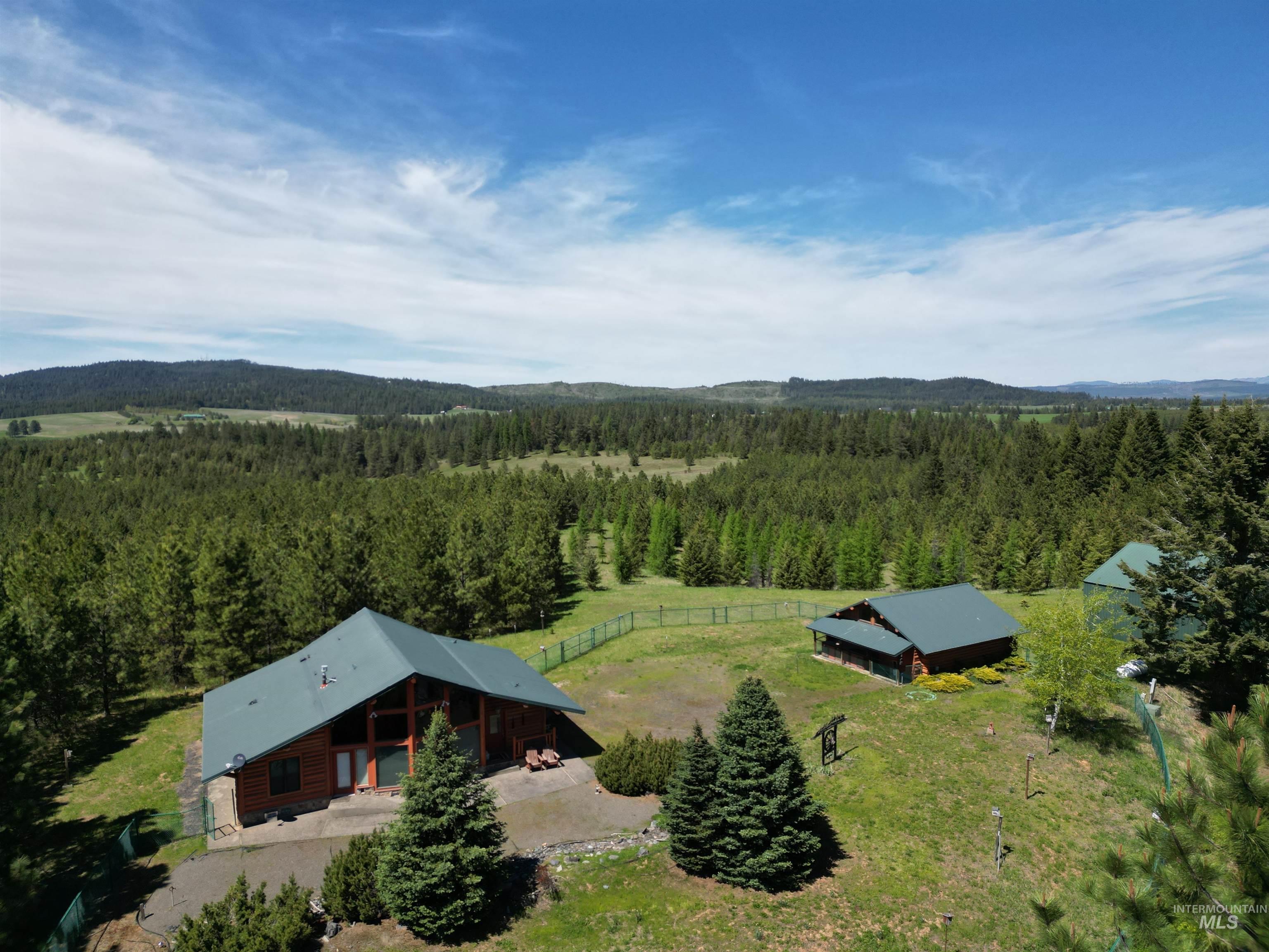 4975 Middle Road Property Photo 4