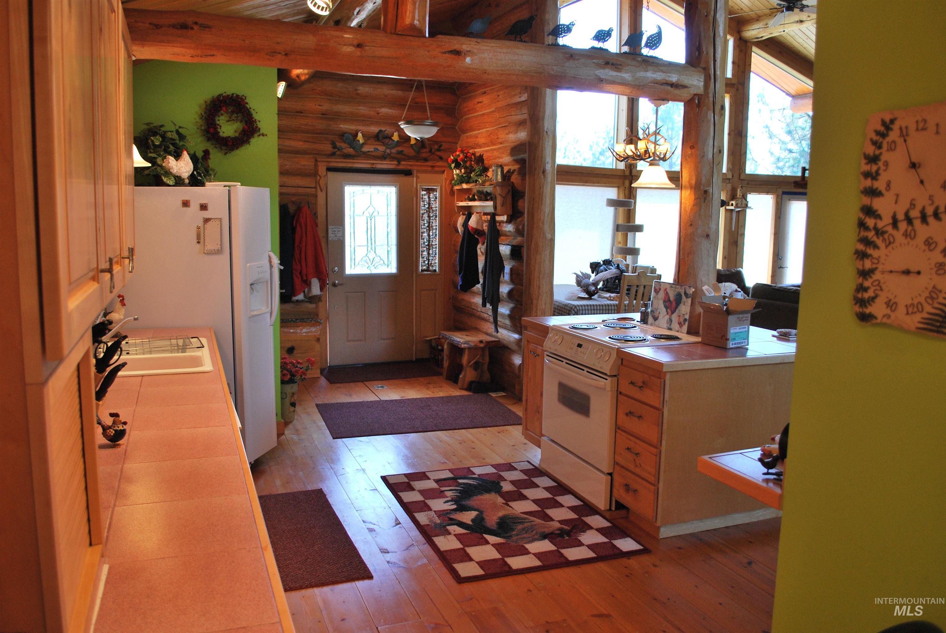 4975 Middle Road Property Photo 14