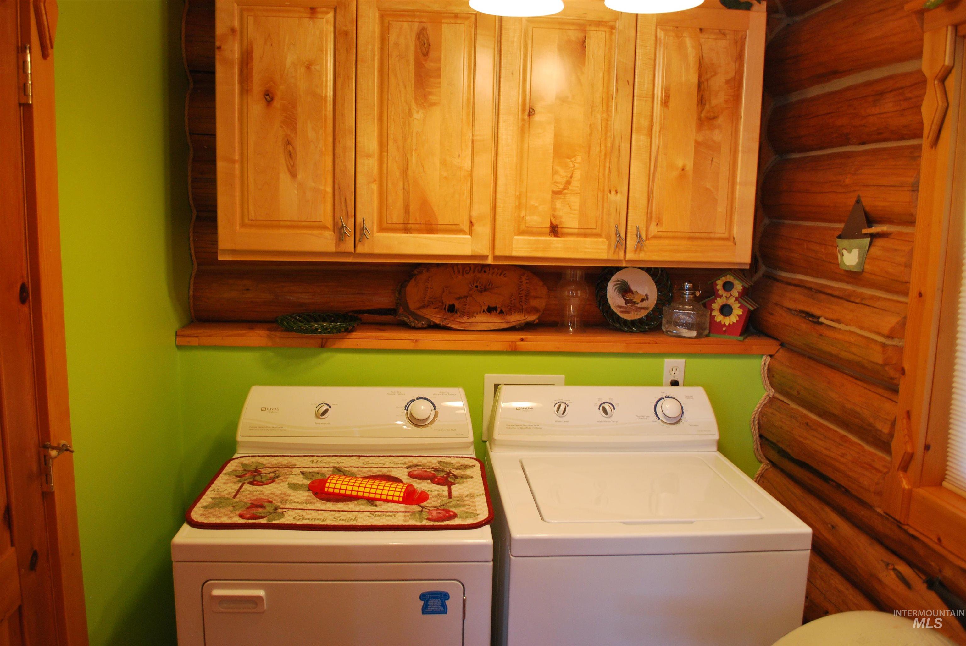 4975 Middle Road Property Photo 19