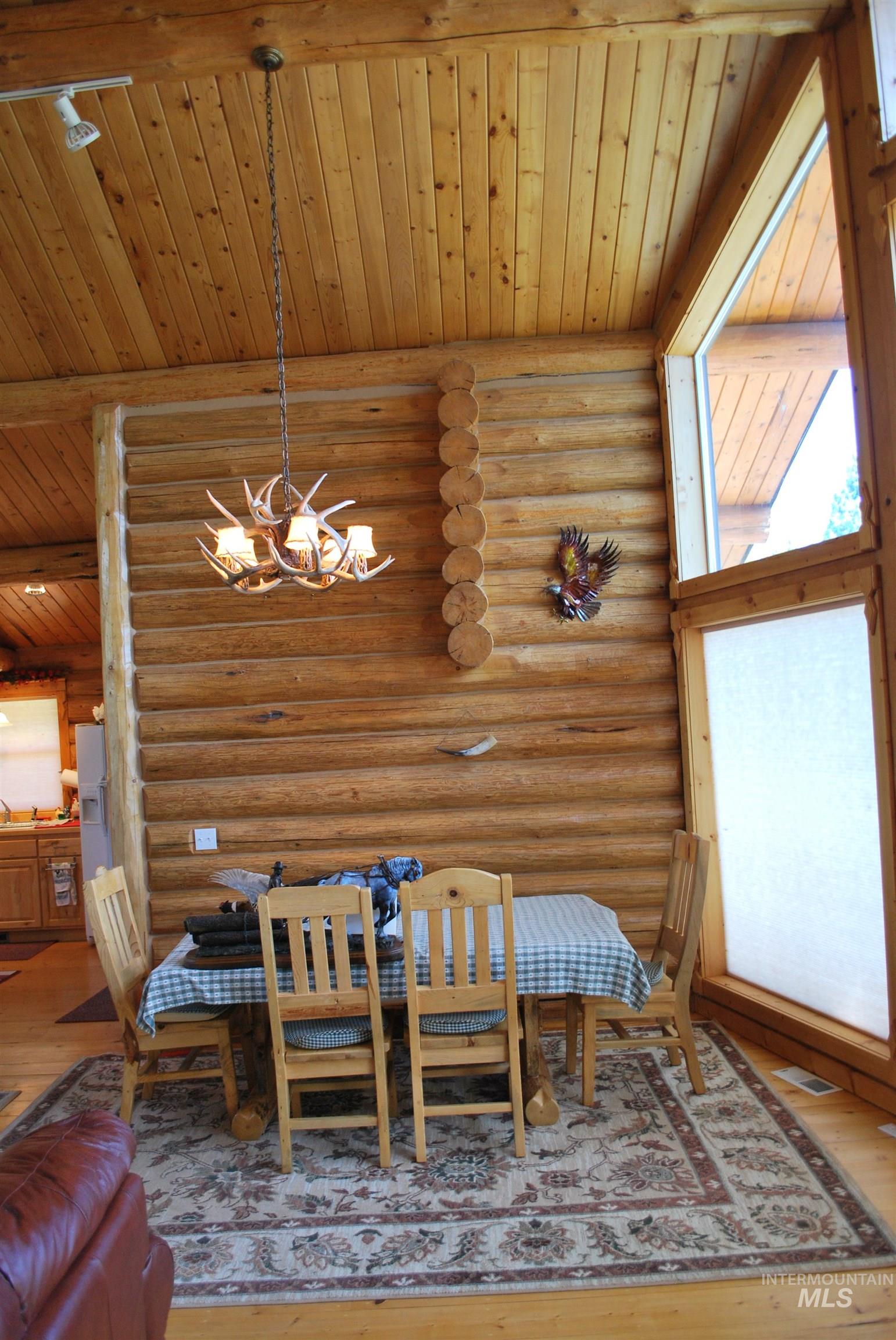 4975 Middle Road Property Photo 21