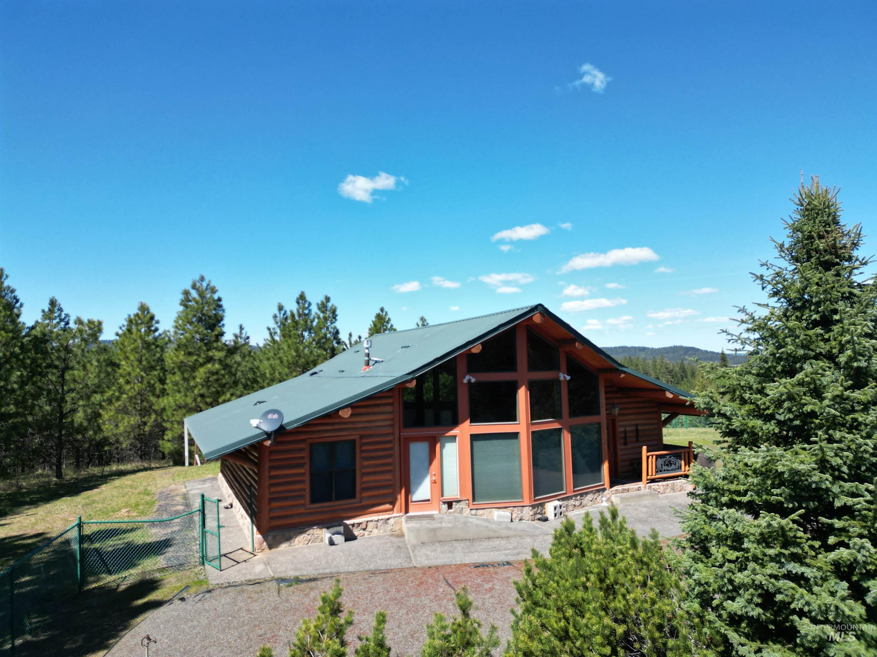 4975 Middle Road Property Photo 35