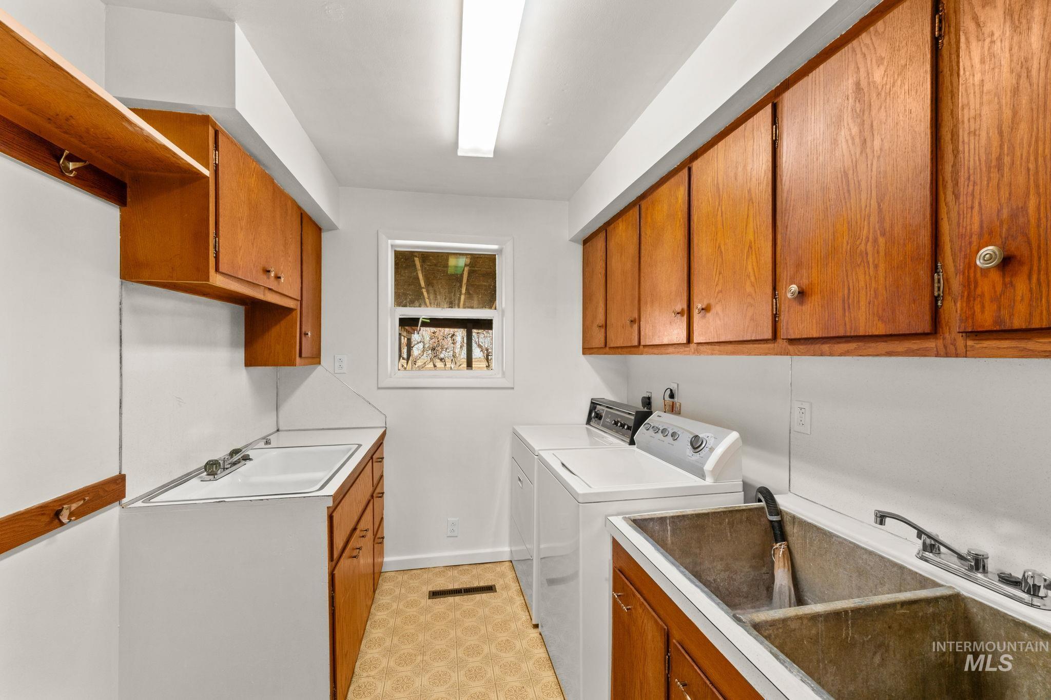 3918 E 3600 N Property Photo 8