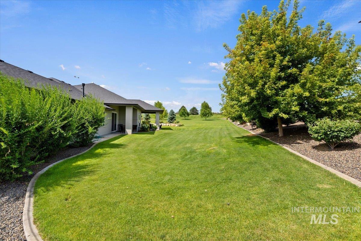 15465 Syrah Ct Property Photo 37