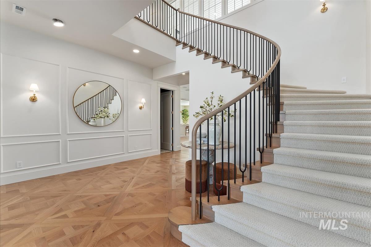 3572 N Harvest Moon Way Property Photo 2