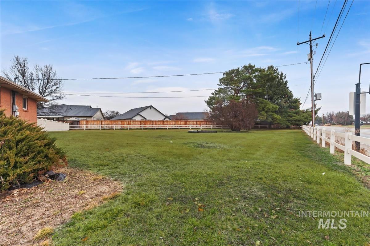11360 W Lake Hazel Rd Property Photo 41