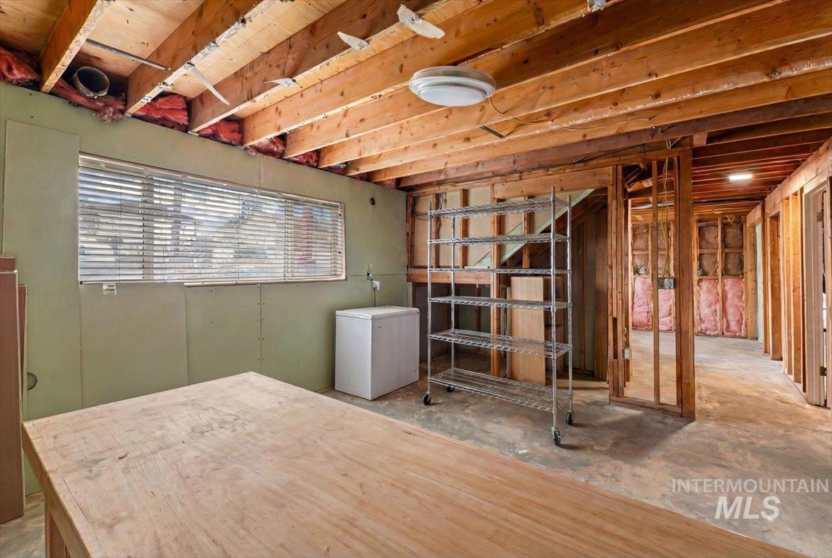 2319 Polk St Property Photo 15