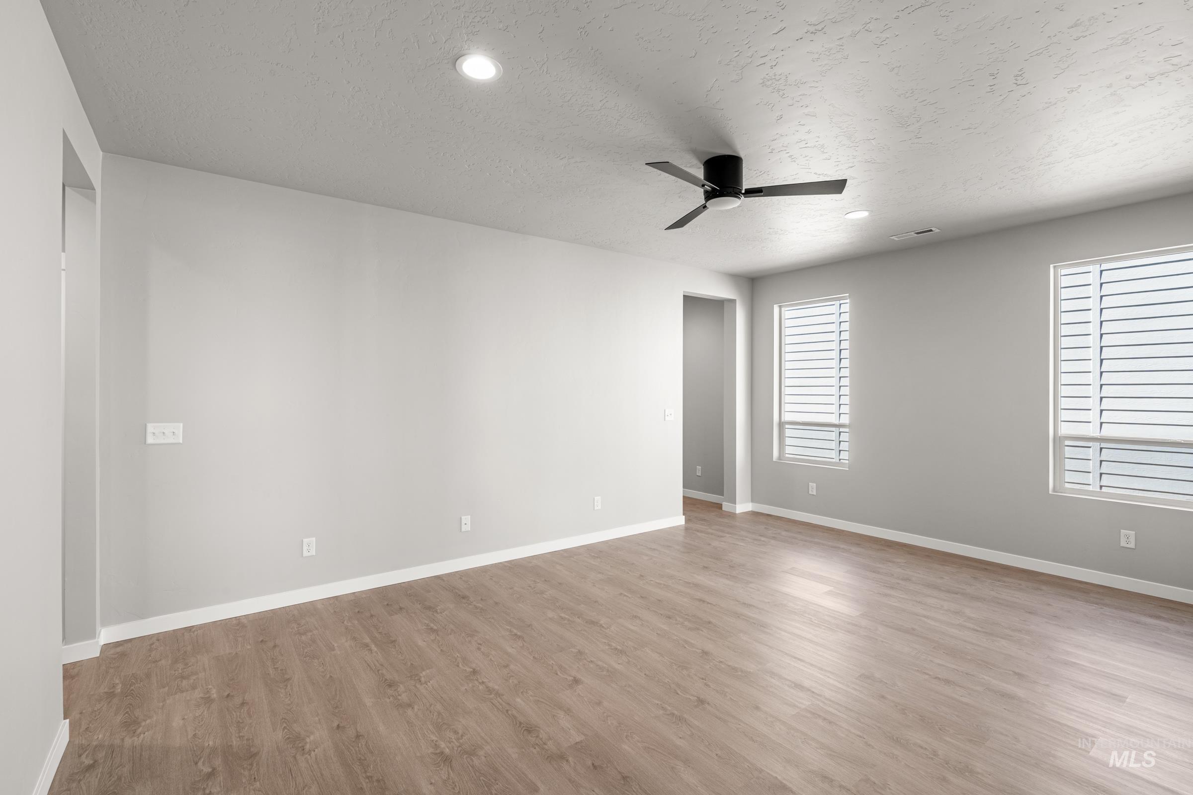 6642 W Black Butte Dr Property Photo 10