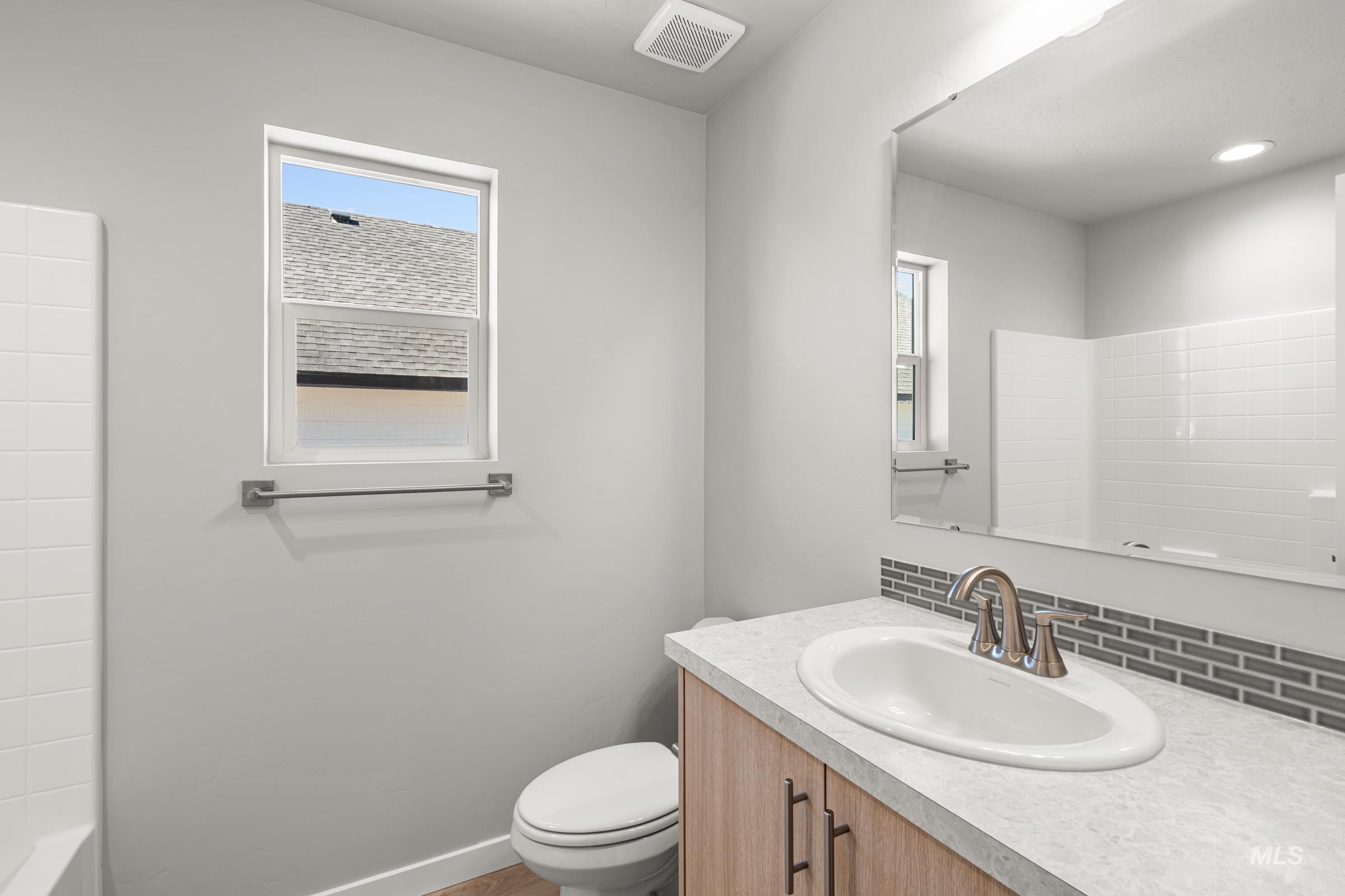 6642 W Black Butte Dr Property Photo 22