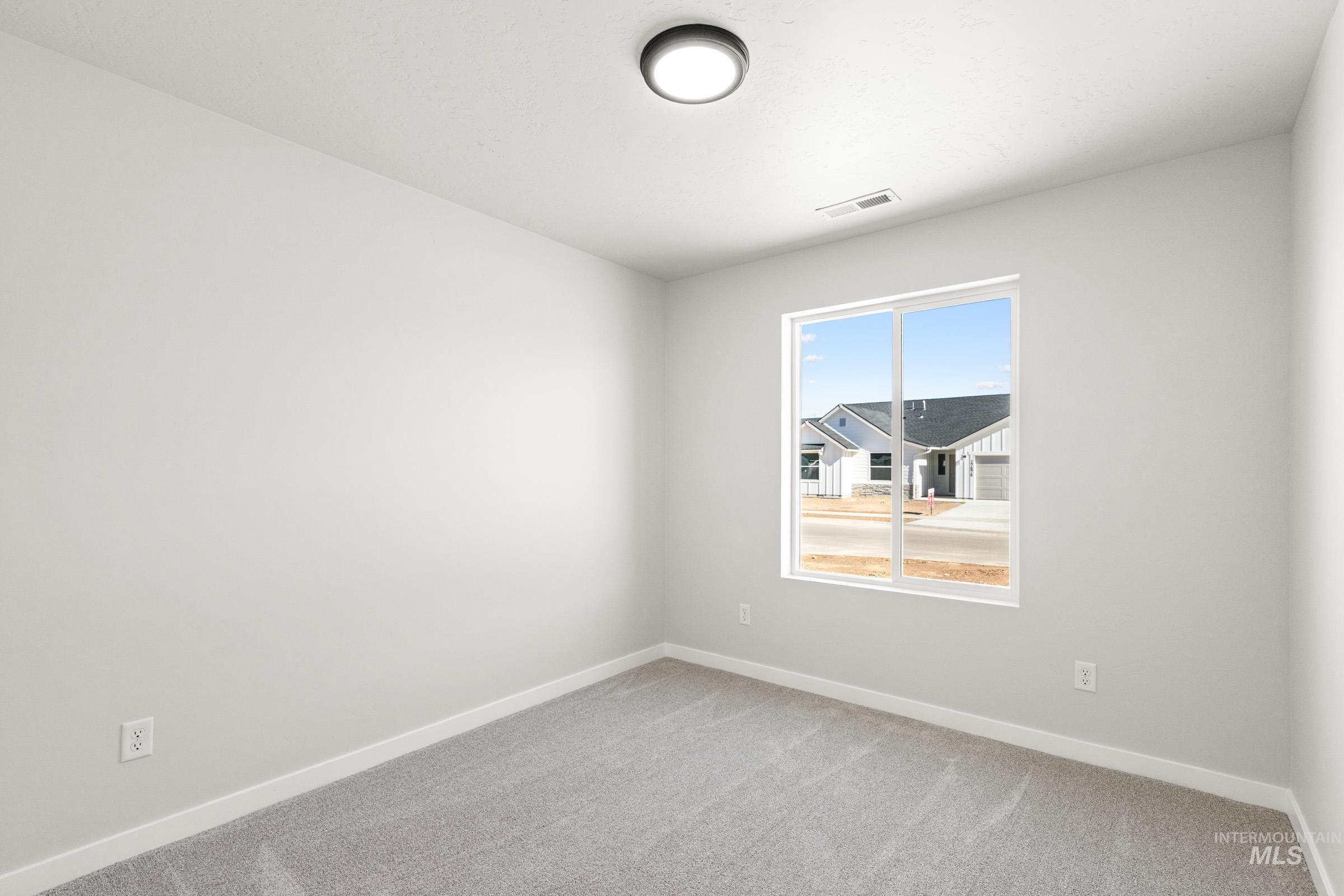 17763 N Hugh Glass Way Property Photo 10