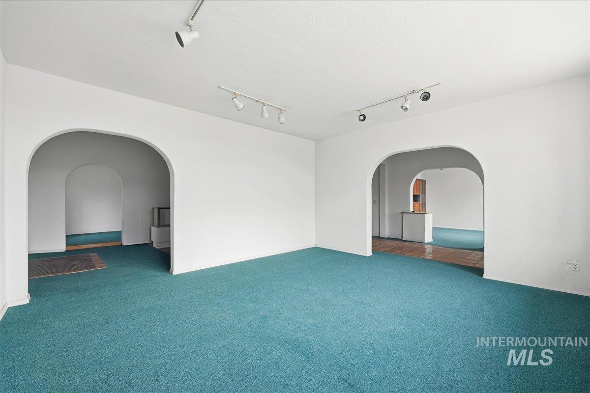 437 Sw 3rd St. Property Photo 12