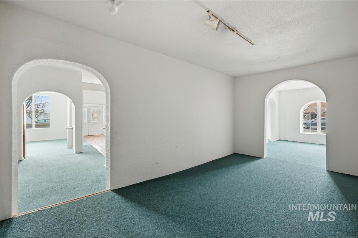 437 Sw 3rd St. Property Photo 23