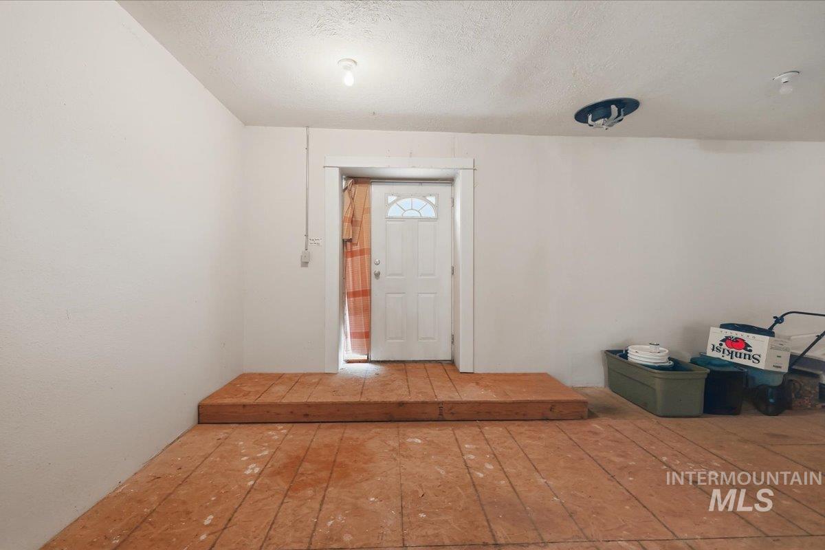 437 Sw 3rd St. Property Photo 30