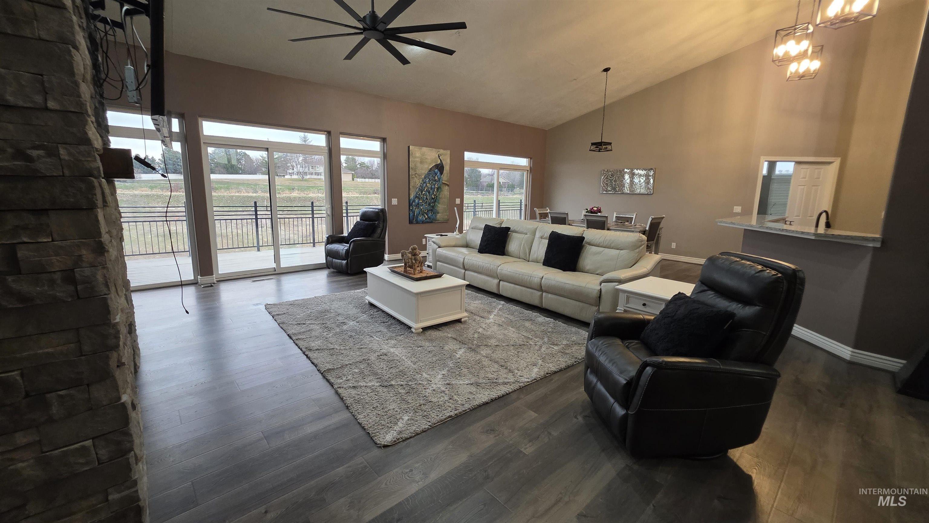 4434 W Vaquero Ln Property Photo 8