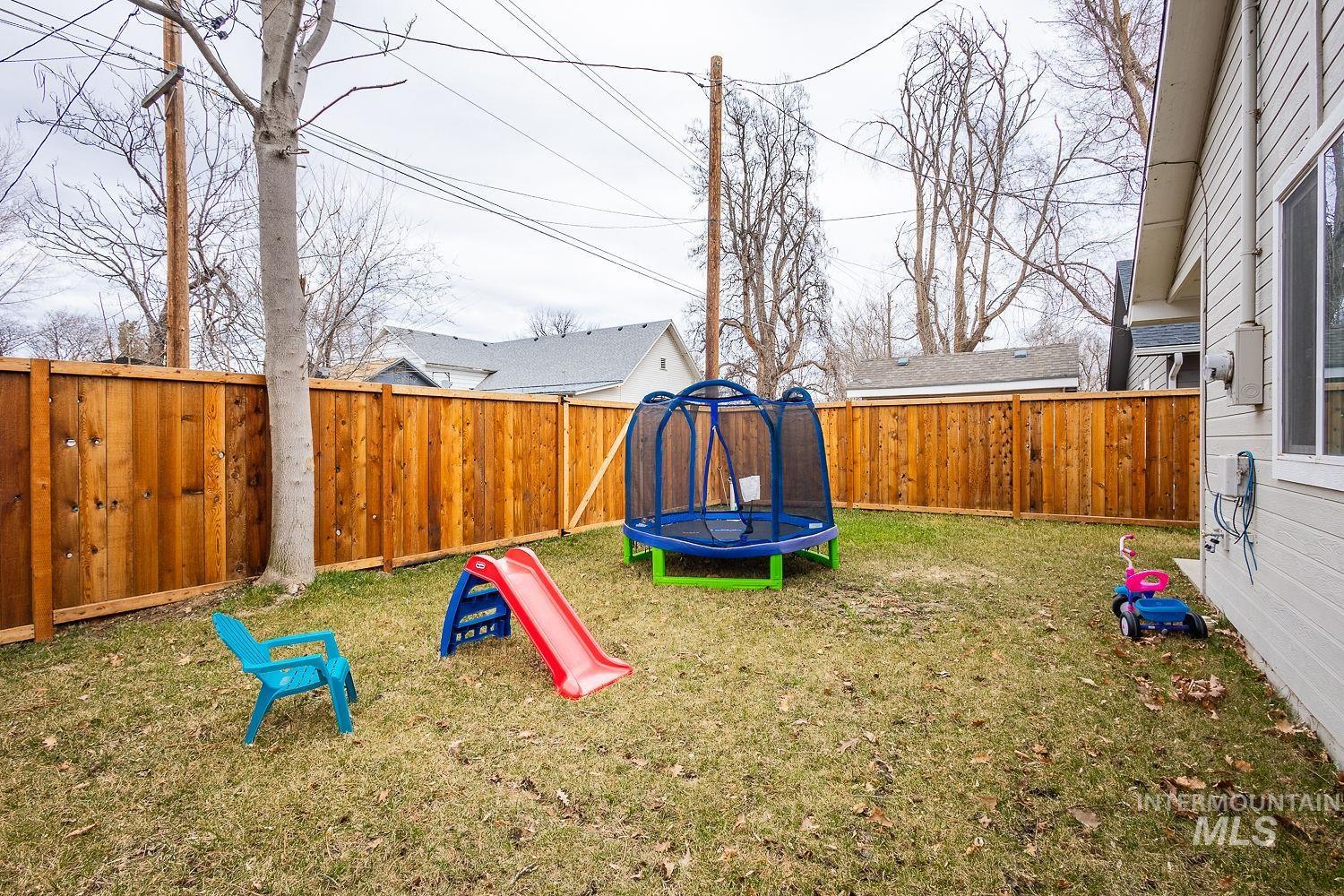 310 W Owyhee Ave. Property Photo 31