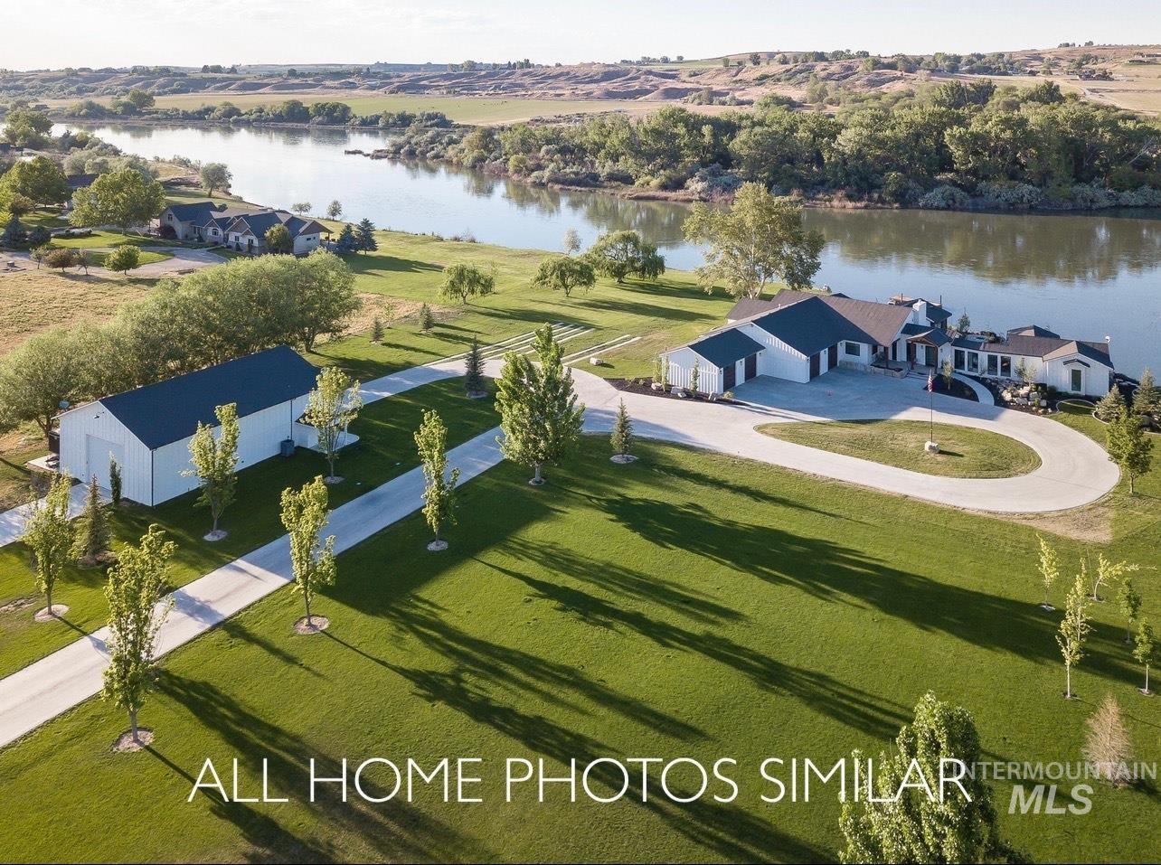 2475 River Ranch Property Photo 4