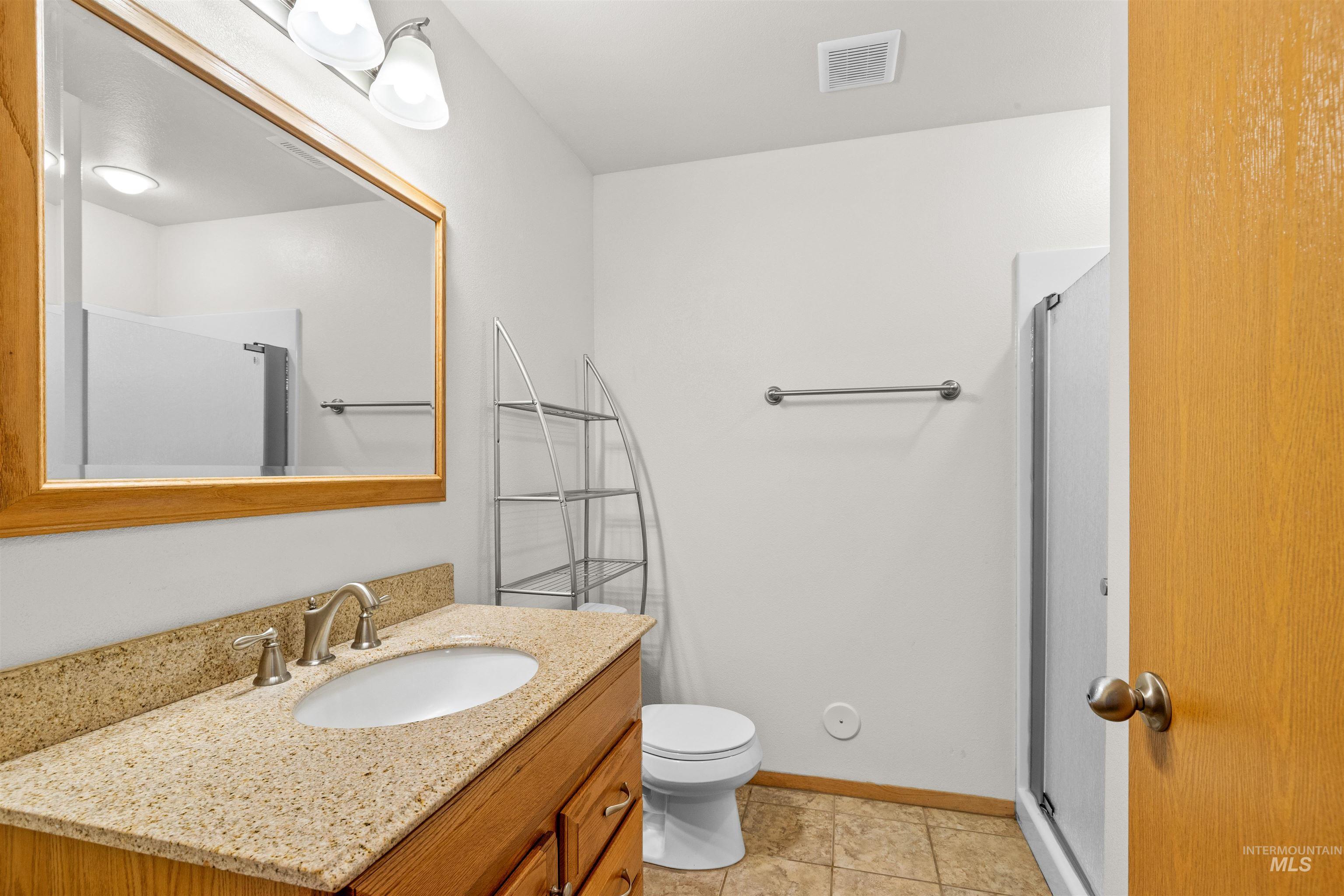 2245 Pitchstone Dr Property Photo 17