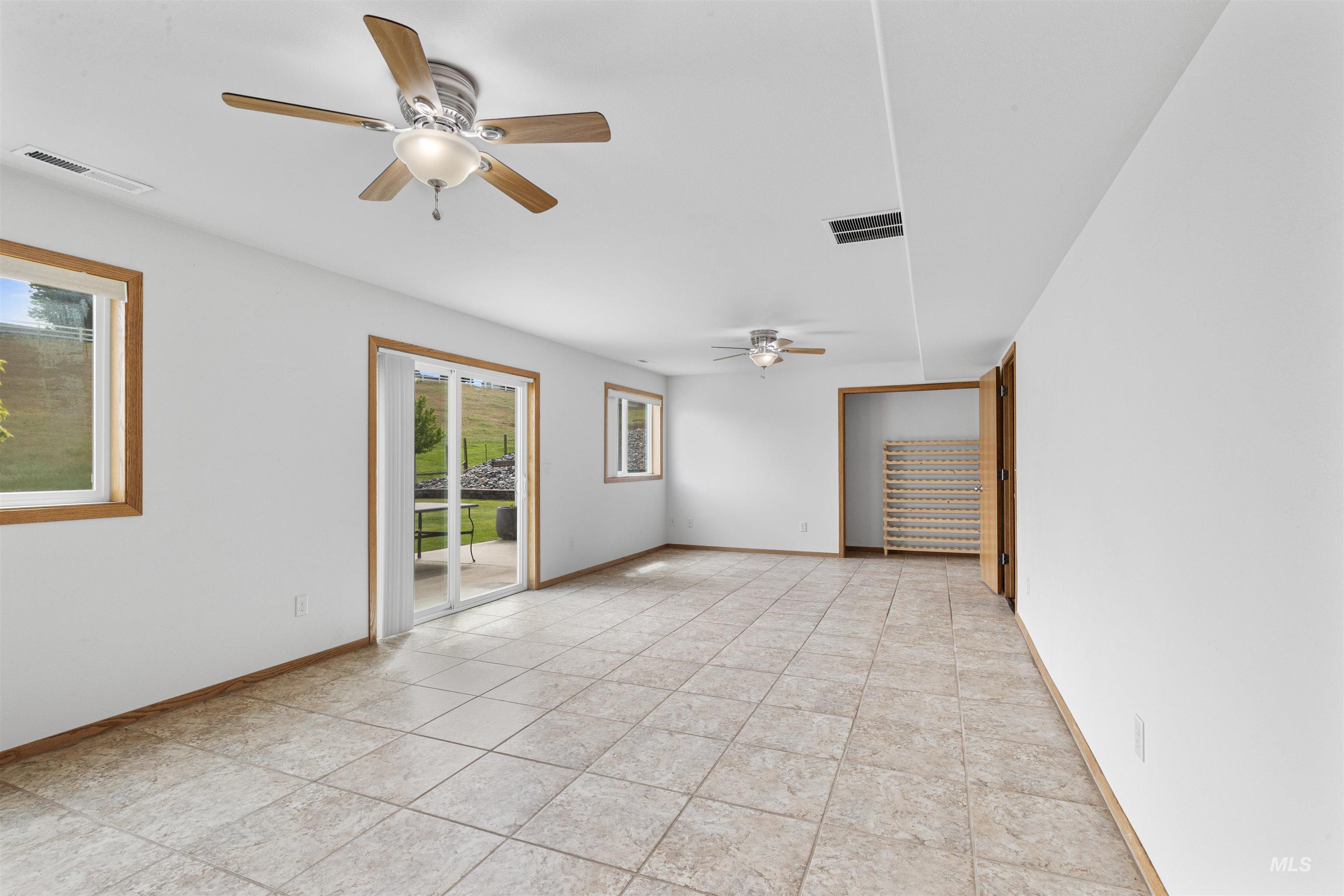 2245 Pitchstone Dr Property Photo 19