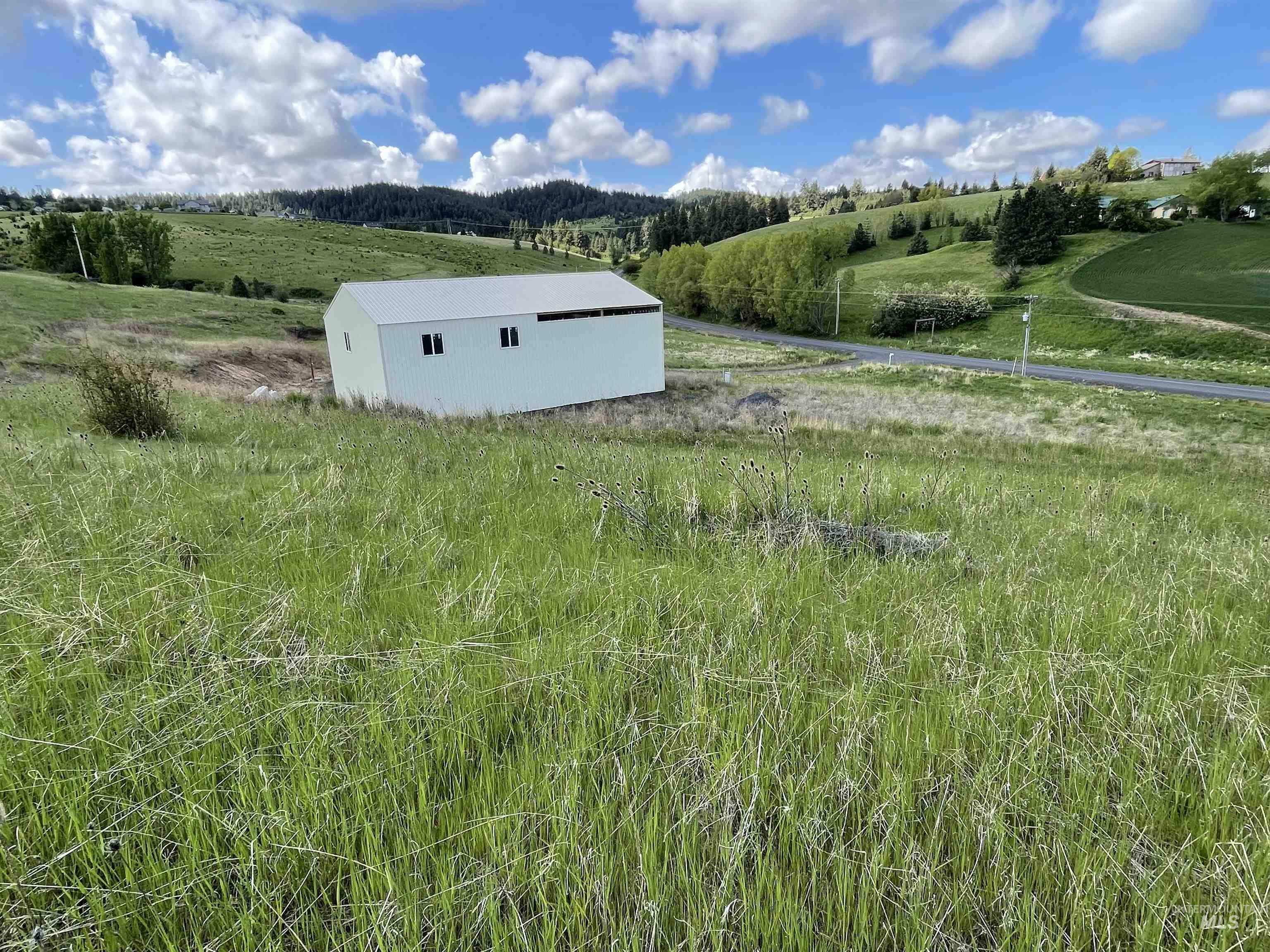 2590 Blaine Property Photo 4