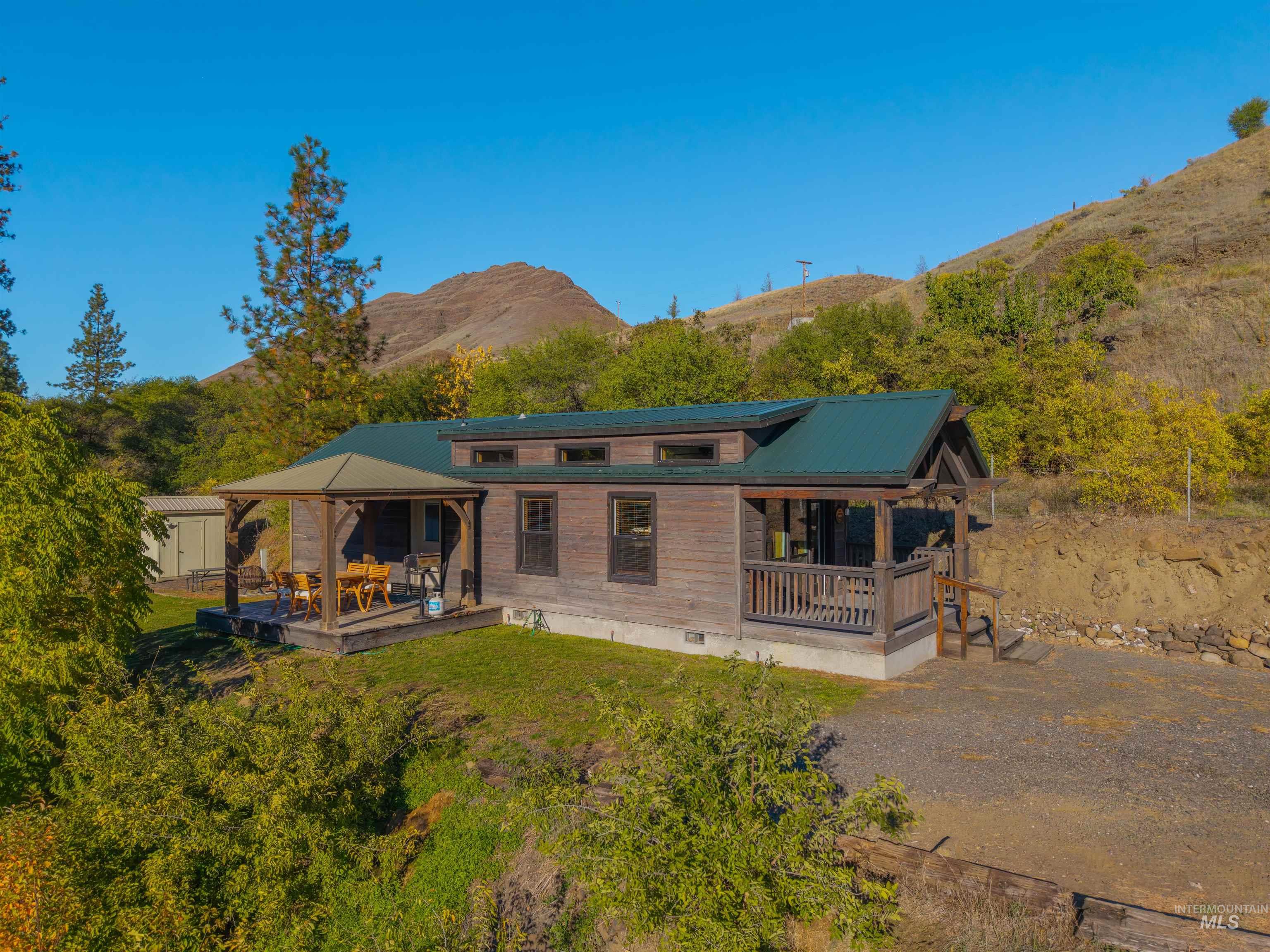13706 Highway 95 South Property Photo 8