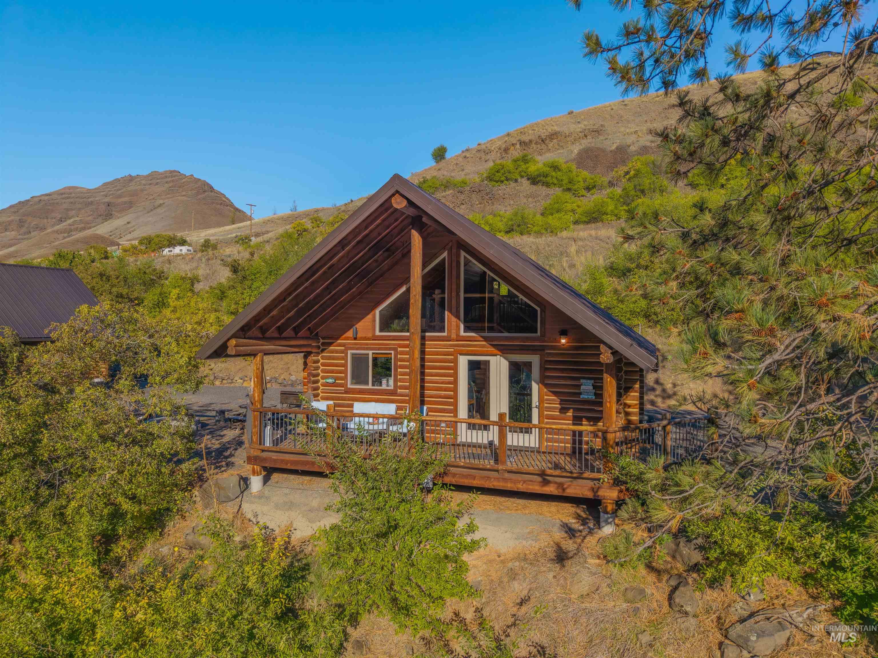 13706 Highway 95 South Property Photo 11
