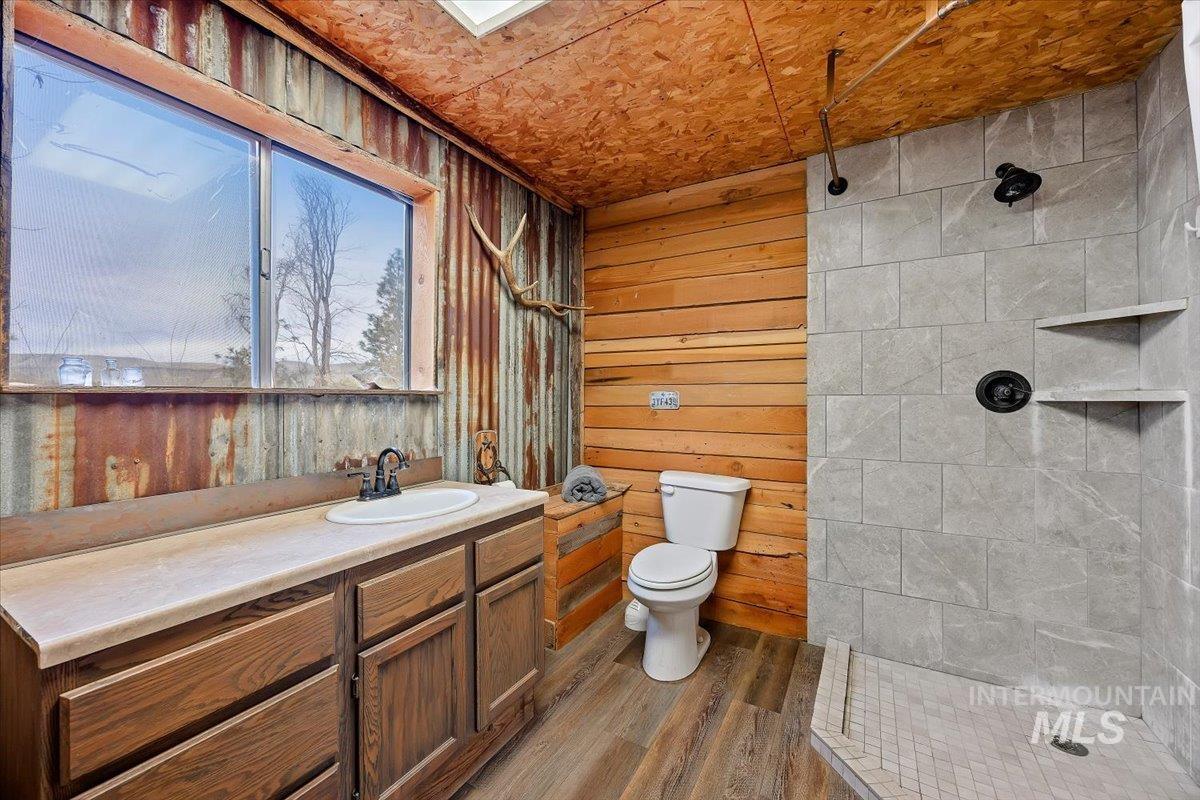 221 Willow Property Photo 34