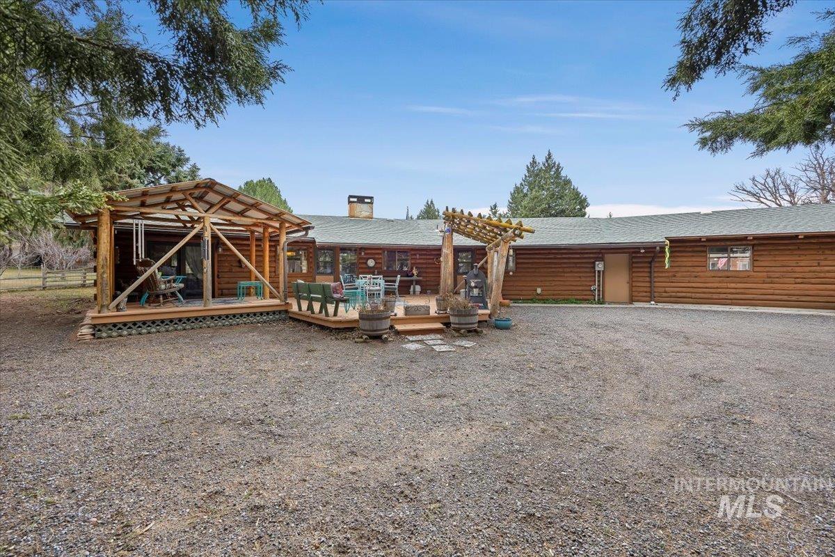 221 Willow Property Photo 39