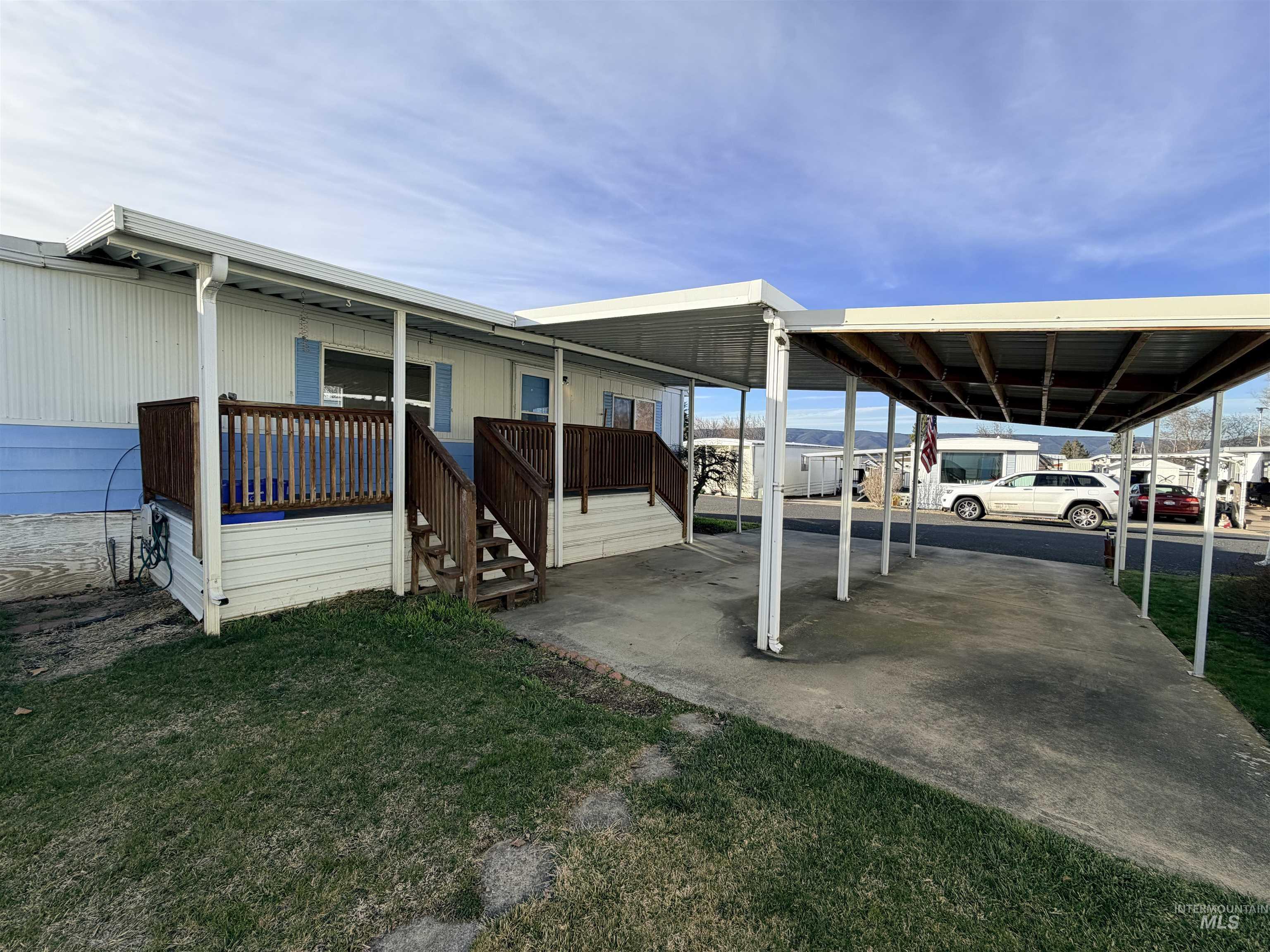 515 Warner Ave. Property Photo 4
